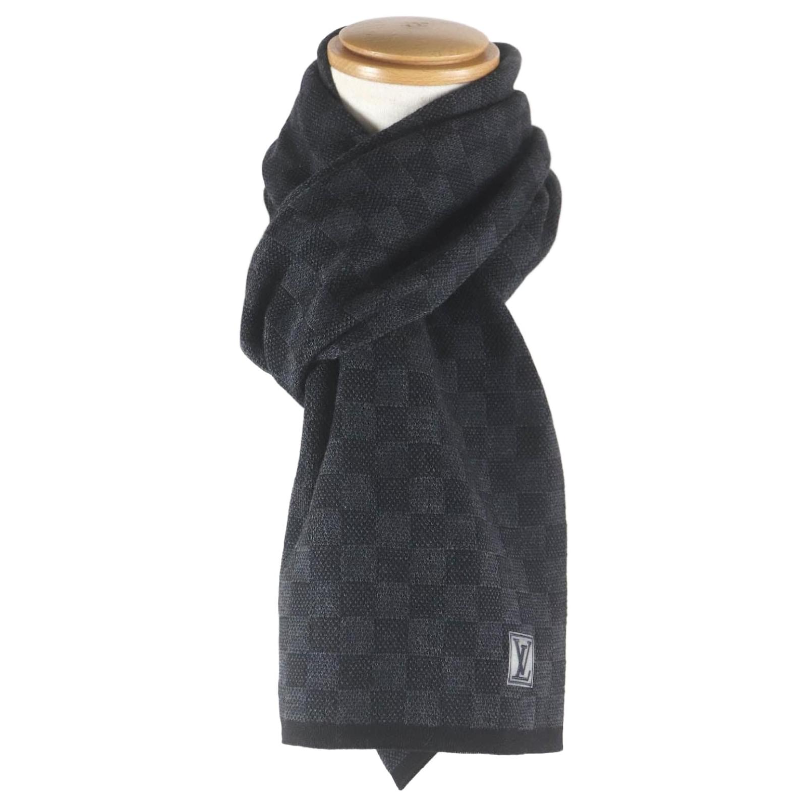 Louis Vuitton Wool Scarf M70028 Black Cloth  ref.2324698