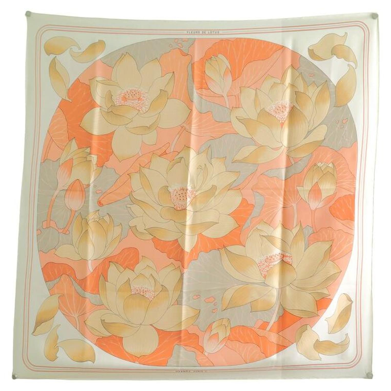 Hermès VINTAGE HERMES SCARF LOTUS FLOWERS 1ST EDITION 1976 ORANGE SILK  ref.2321360