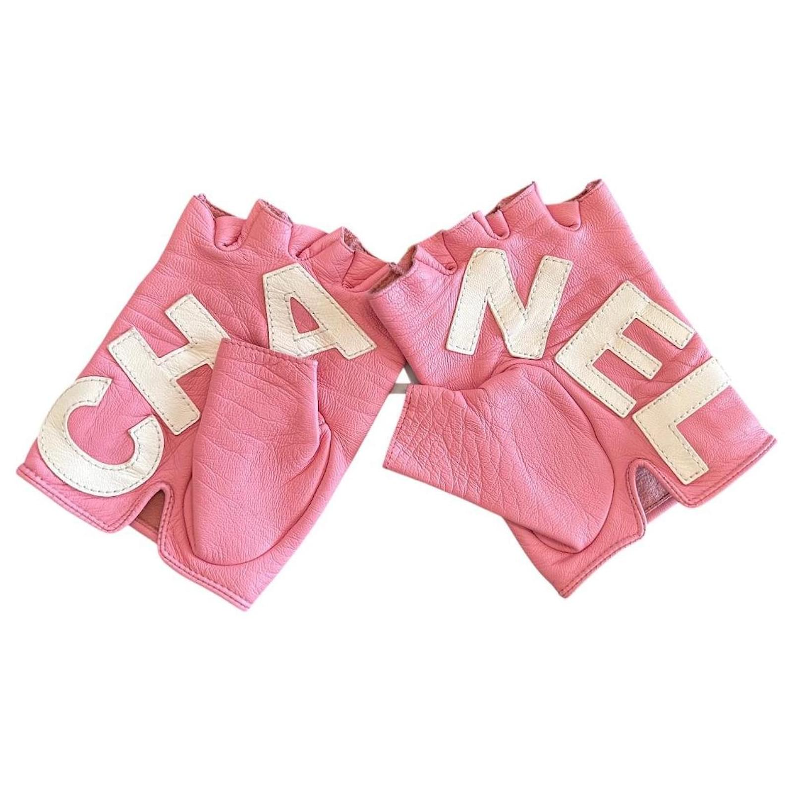 Chanel Gloves Pink Leather  ref.2274901
