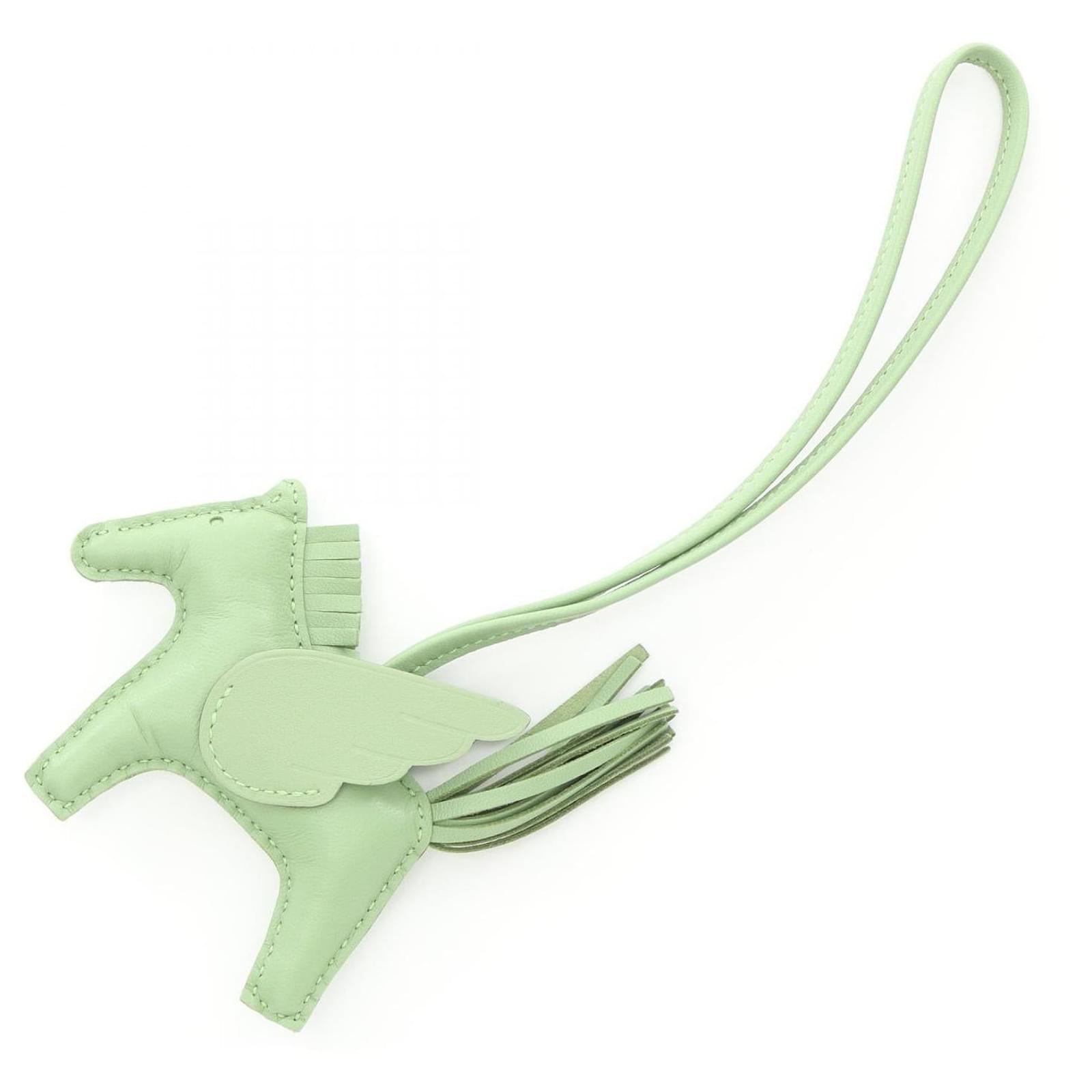 Hermès Hermes Rodeo Pegasus Agneau Milo Leather Charm Green Lambskin  ref.2298319