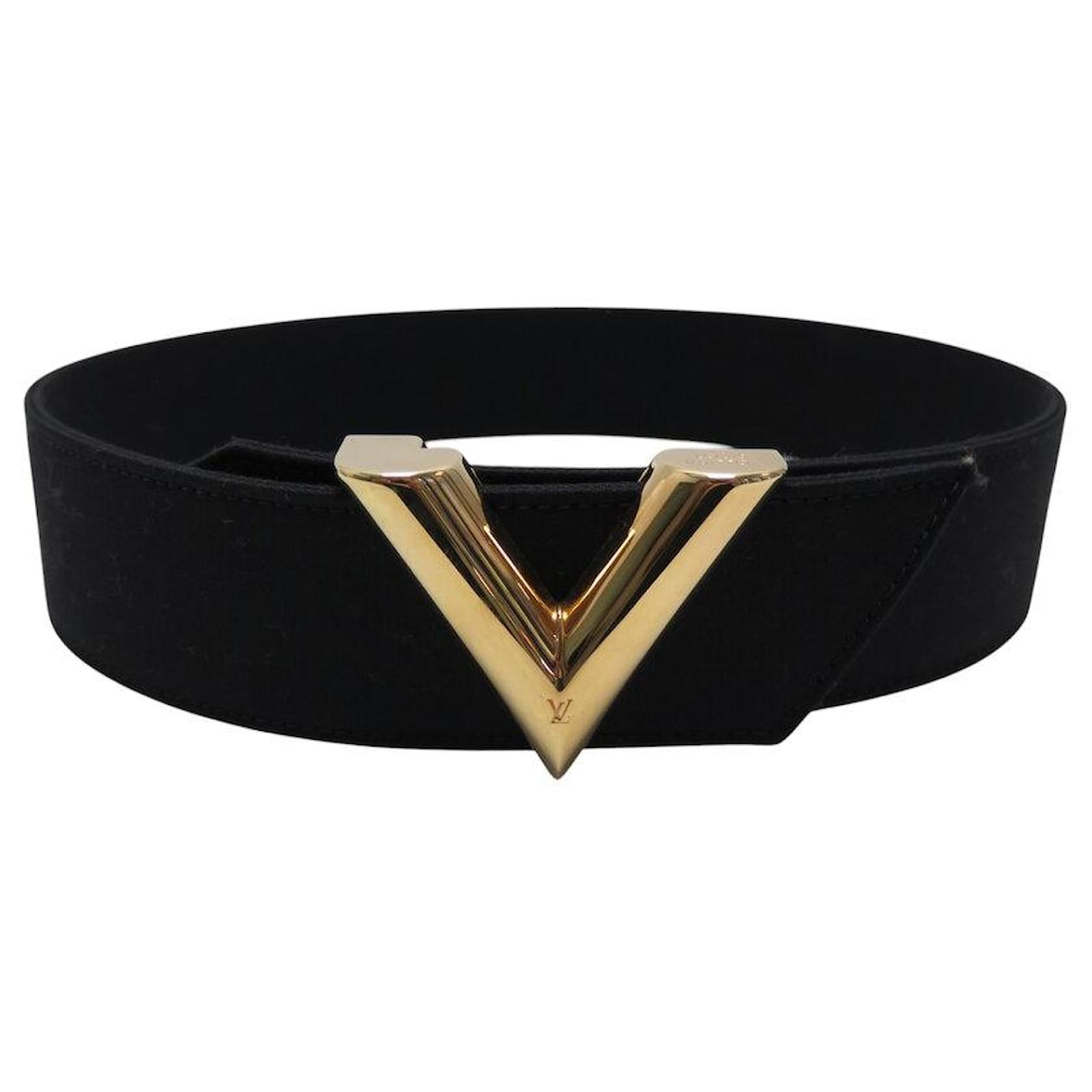 NINE LOUIS VUITTON ESSENTIAL BELT IN CANVAS LOGO V 45MM T 65 LOGO BELT Black Cloth  ref.2246878