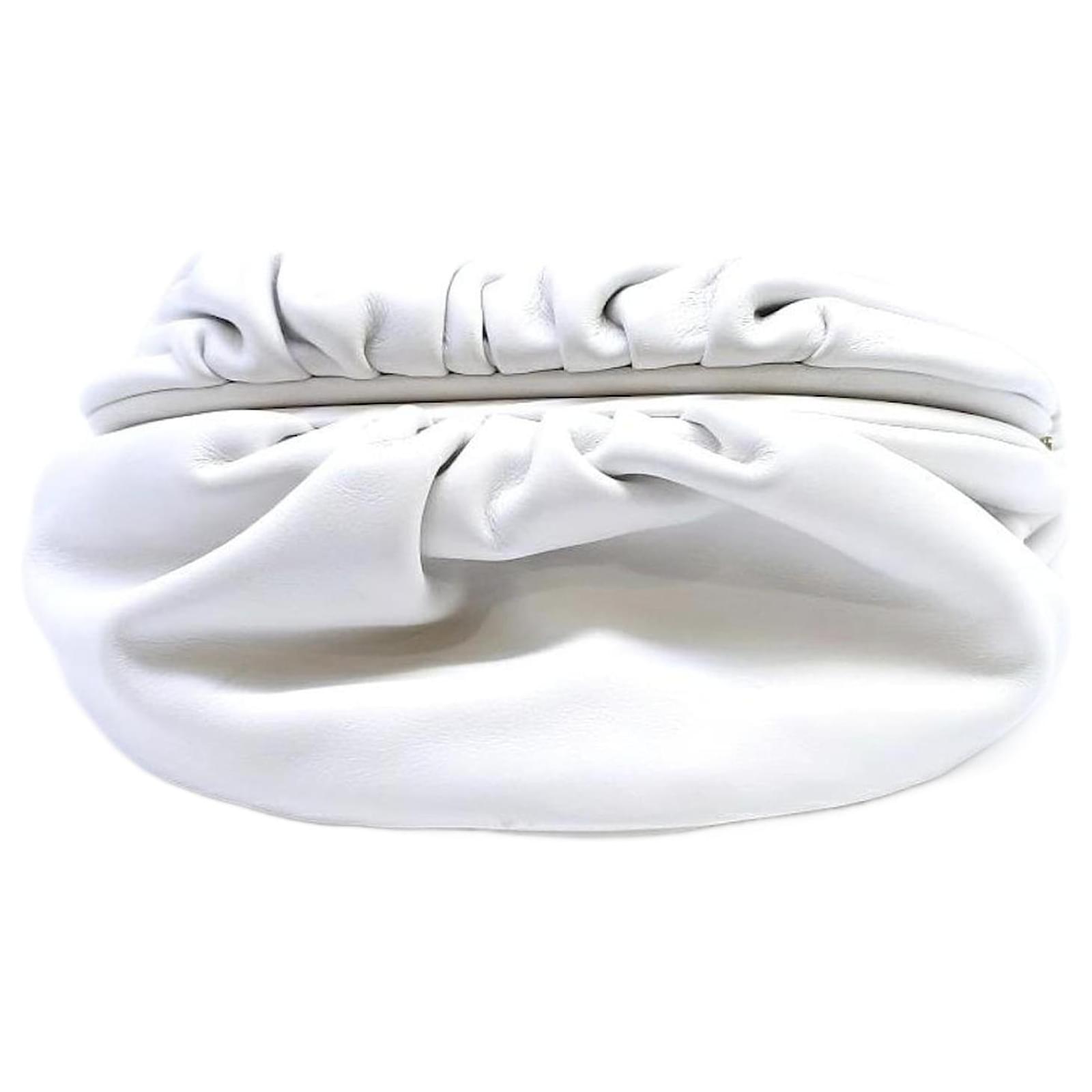 BOTTEGA VENETA Chain Belt Bag (8560399) White  ref.2283925
