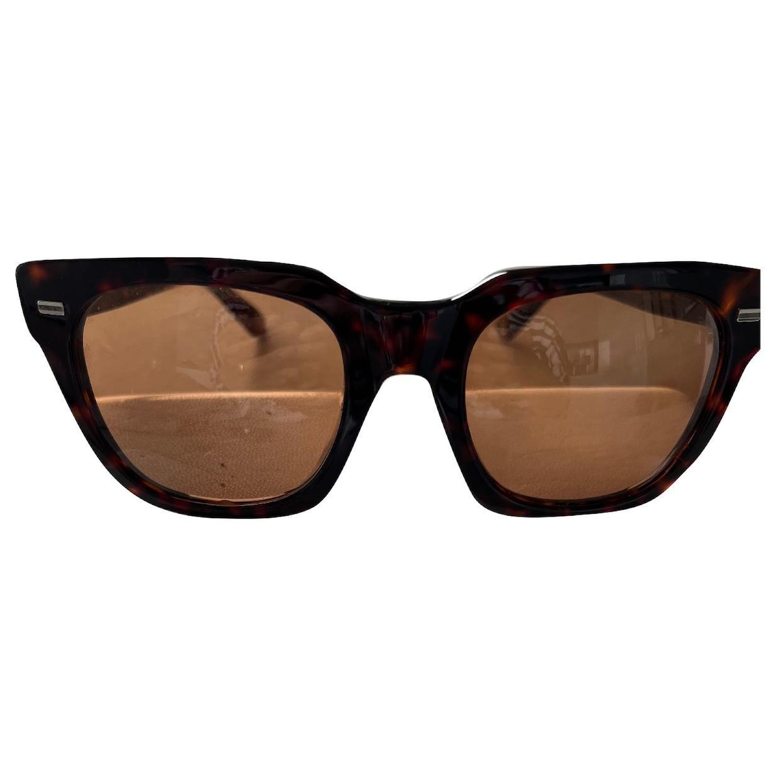 Gucci Sunglasses Dark brown Plastic  ref.886671