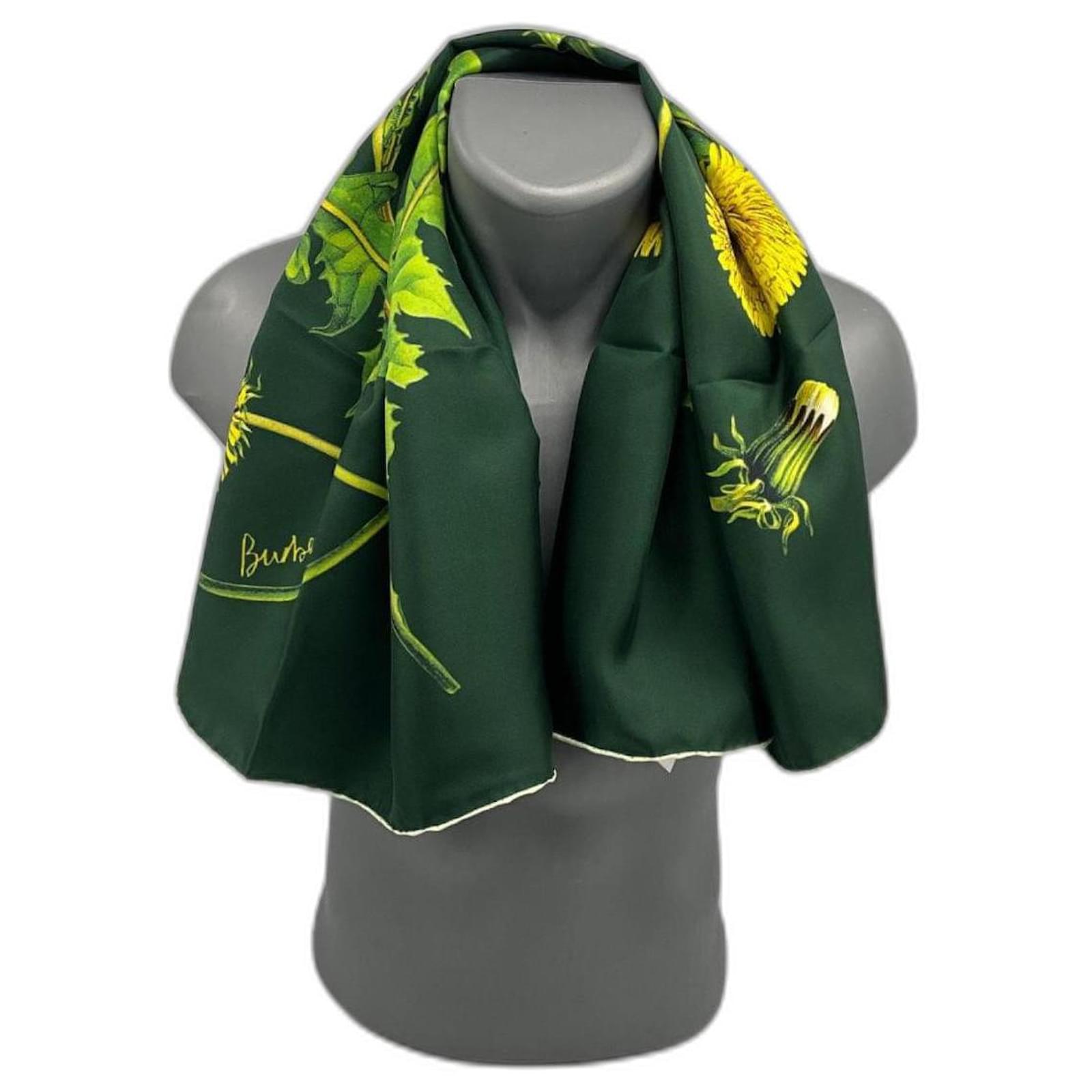Burberry silk scarf with dandelion print Multiple colors  ref.2277878