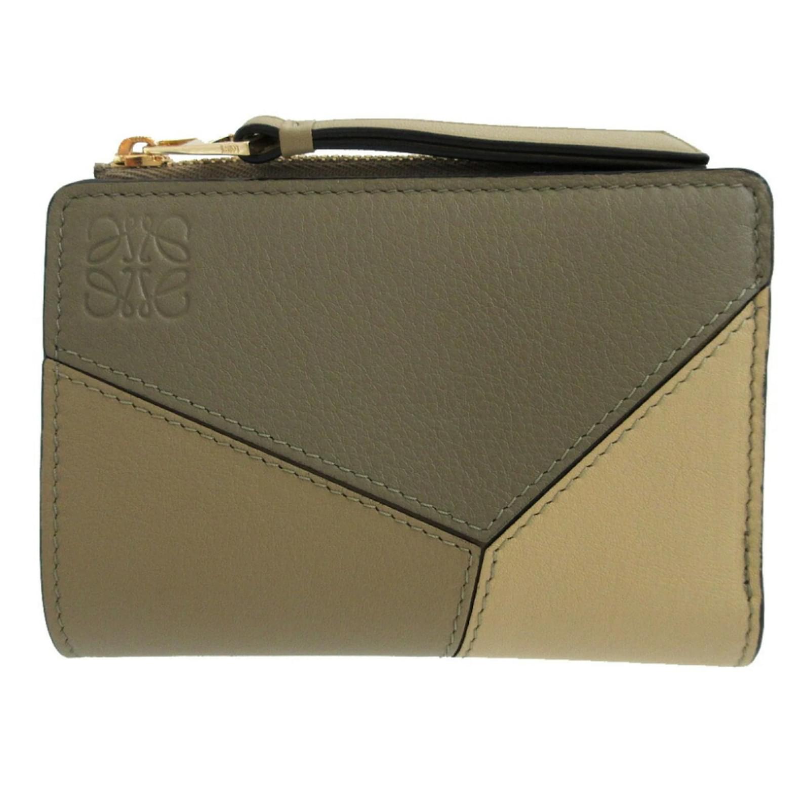 Loewe Puzzle Compact Wallet Beige Khaki Leather  ref.2324923