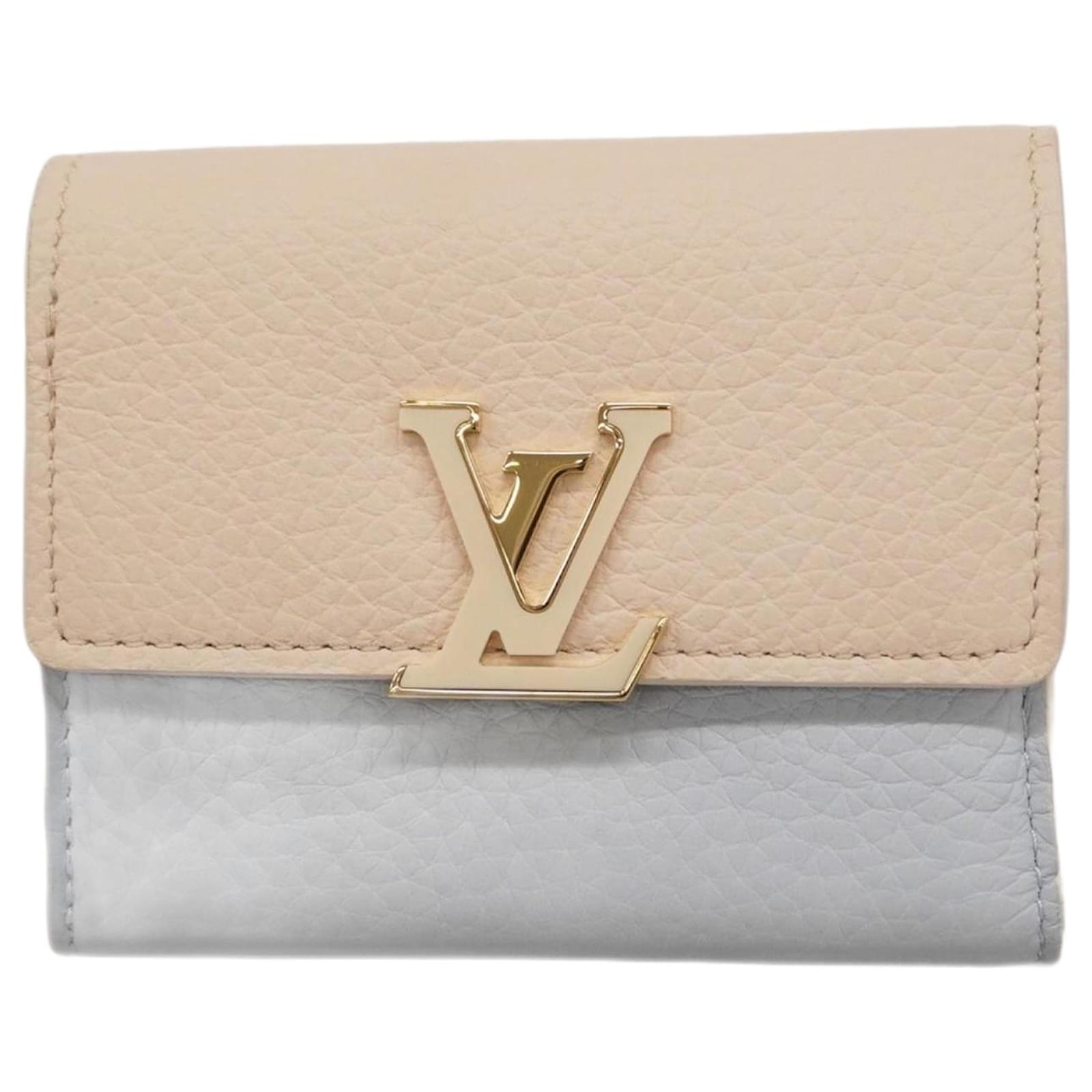 Capucines Louis Vuitton Tri-fold Wallet  ref.2324790