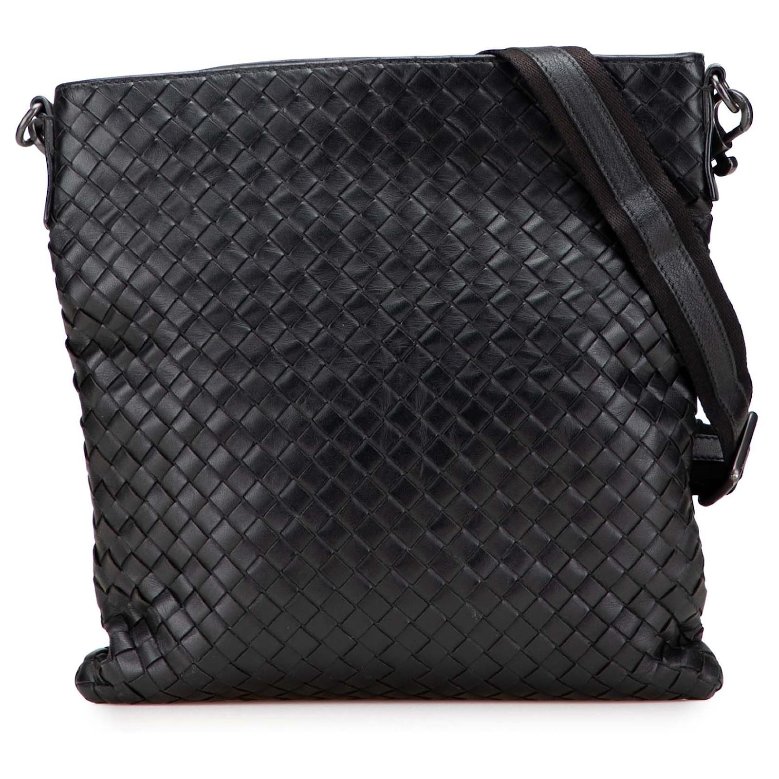 Bottega Veneta Black Nappa Intrecciato VN Crossbody Leather  ref.2324372