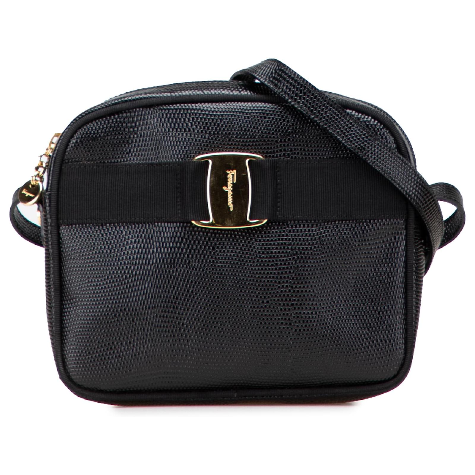 Salvatore Ferragamo Ferragamo Black Embossed Lizard Leather Vara Crossbody Pony-style calfskin  ref.2324279