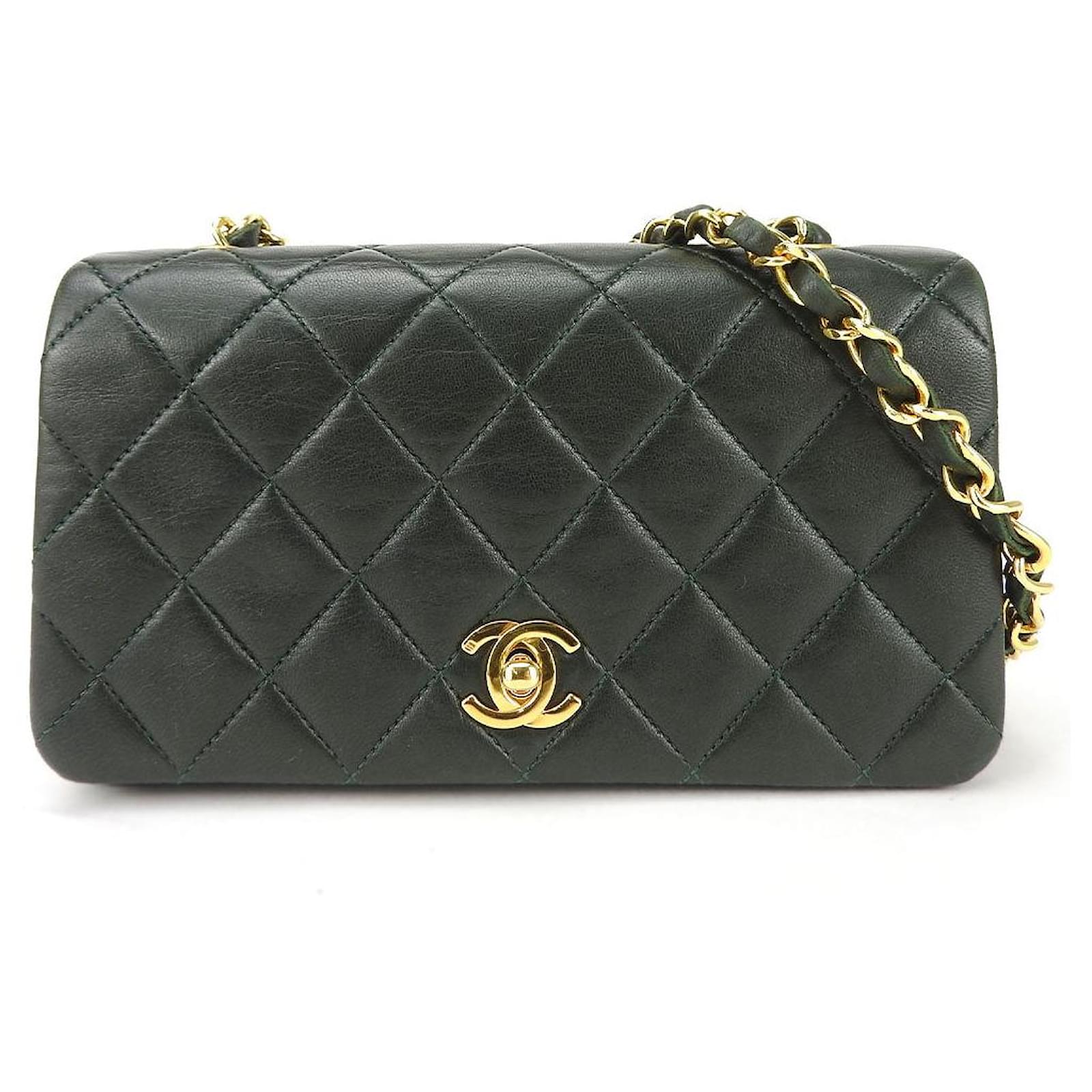 Chanel Mini Matelasse Lambskin Shoulder Bag Green Olive green Leather  ref.2327155