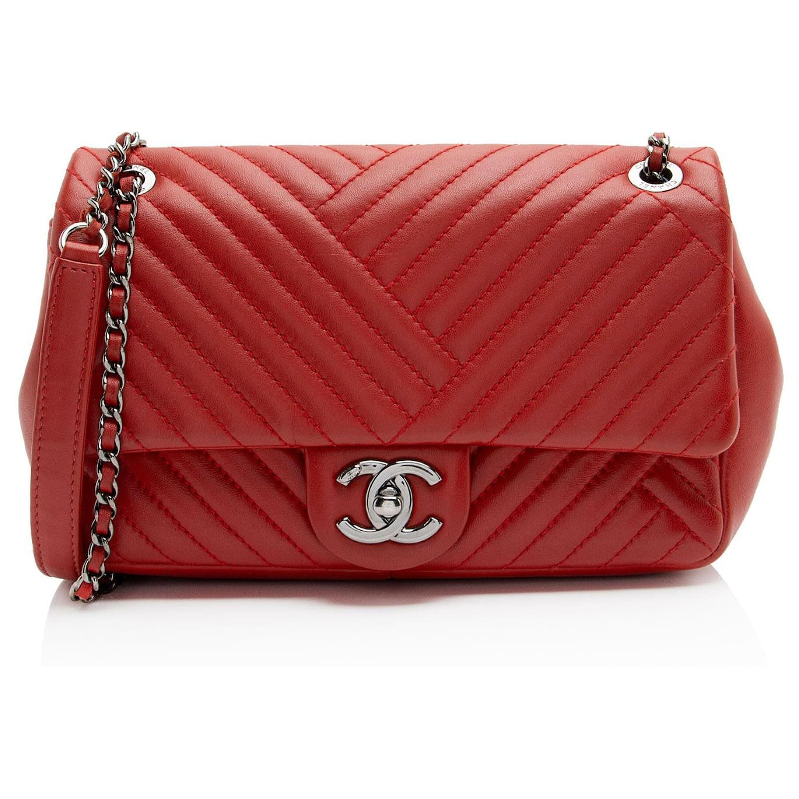 Gabrielle Chanel Chevron Lambskin Classic Small Single Flap Bag Red Leather  ref.2326634