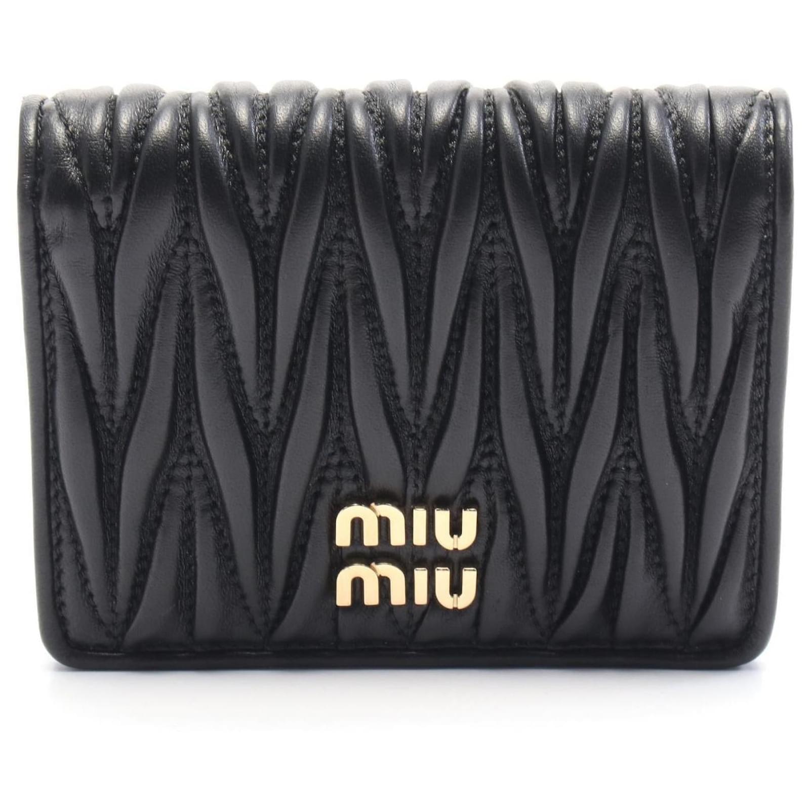 Miu Miu MATELASSE Leather Wallet Black  ref.2326422