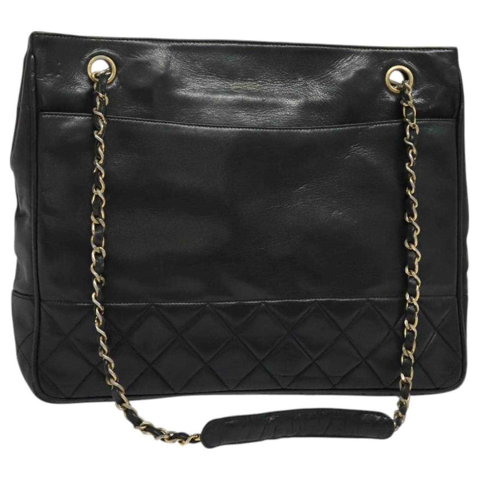 CHANEL Matelasse Chain Shoulder Bag Leather Black Gold CC Auth PP660 Golden  ref.2325382