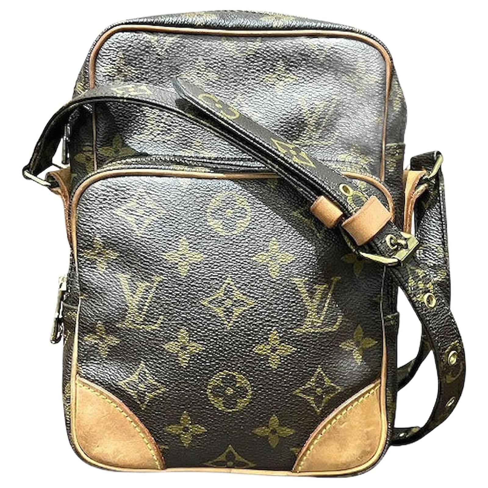 Louis Vuitton Amazon Monogram Shoulder Bag Brown Cloth  ref.2323183