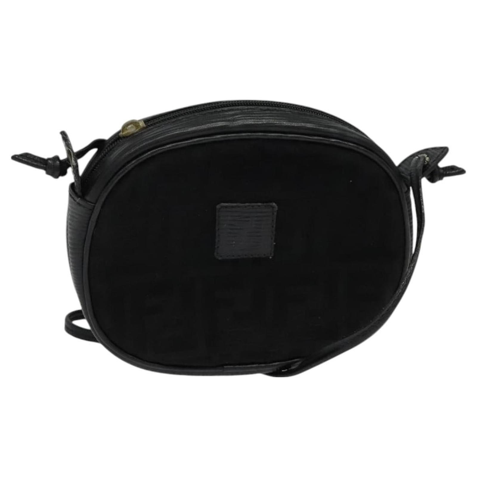 FENDI Zucca Canvas Shoulder Bag Black Gold Auth mr1448 Golden  ref.2322450