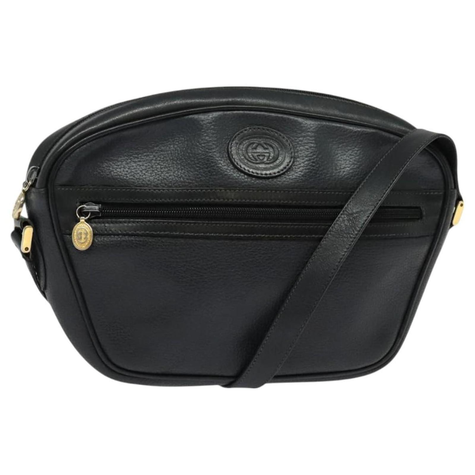 GUCCI Shoulder Bag Leather Black Gold 001 093 1050 Auth ep9187 Golden  ref.2322400