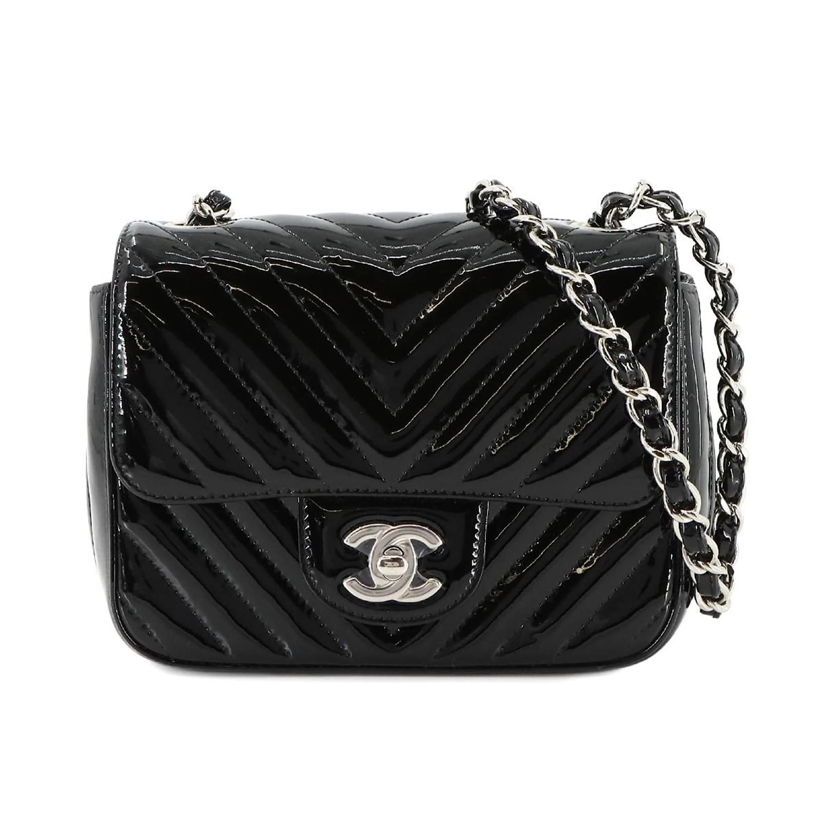 Chanel Chevron V-Stitch Mini Chain Shoulder Bag Black Leather  ref.2322147