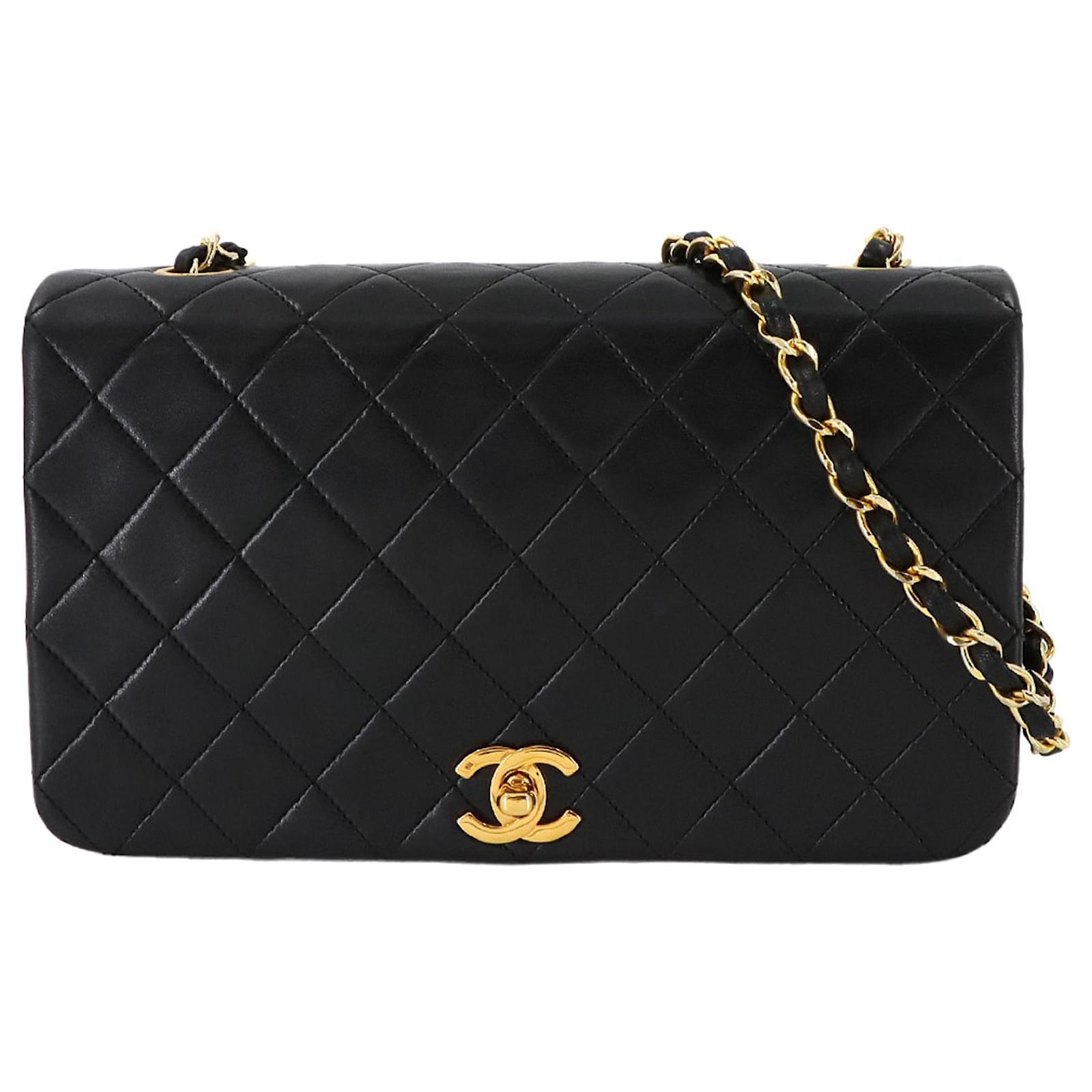 Chanel Matelasse Chain Shoulder Bag Black Leather  ref.2322023