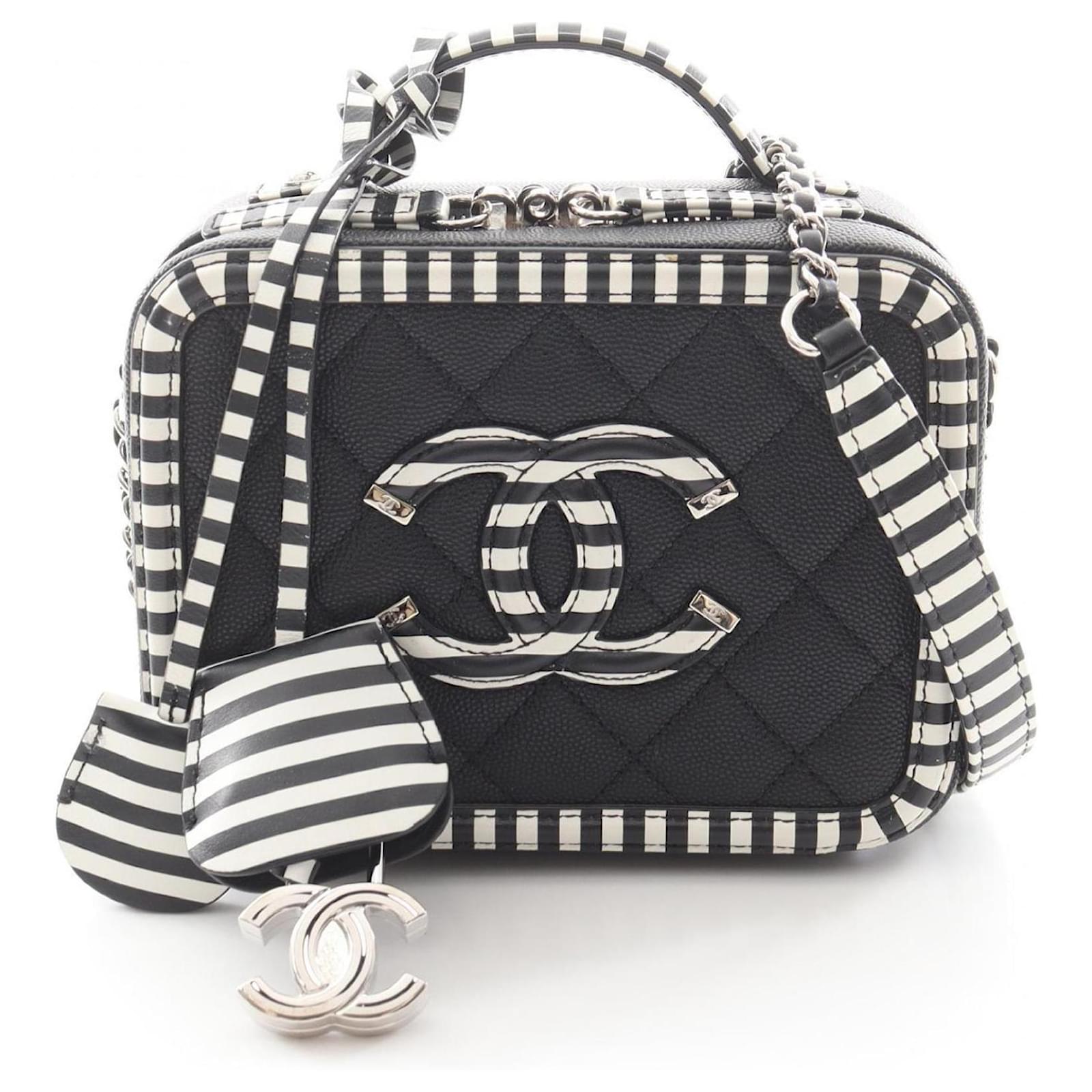 Chanel CC Filigree Small Vanity Bag Black White  ref.2321837
