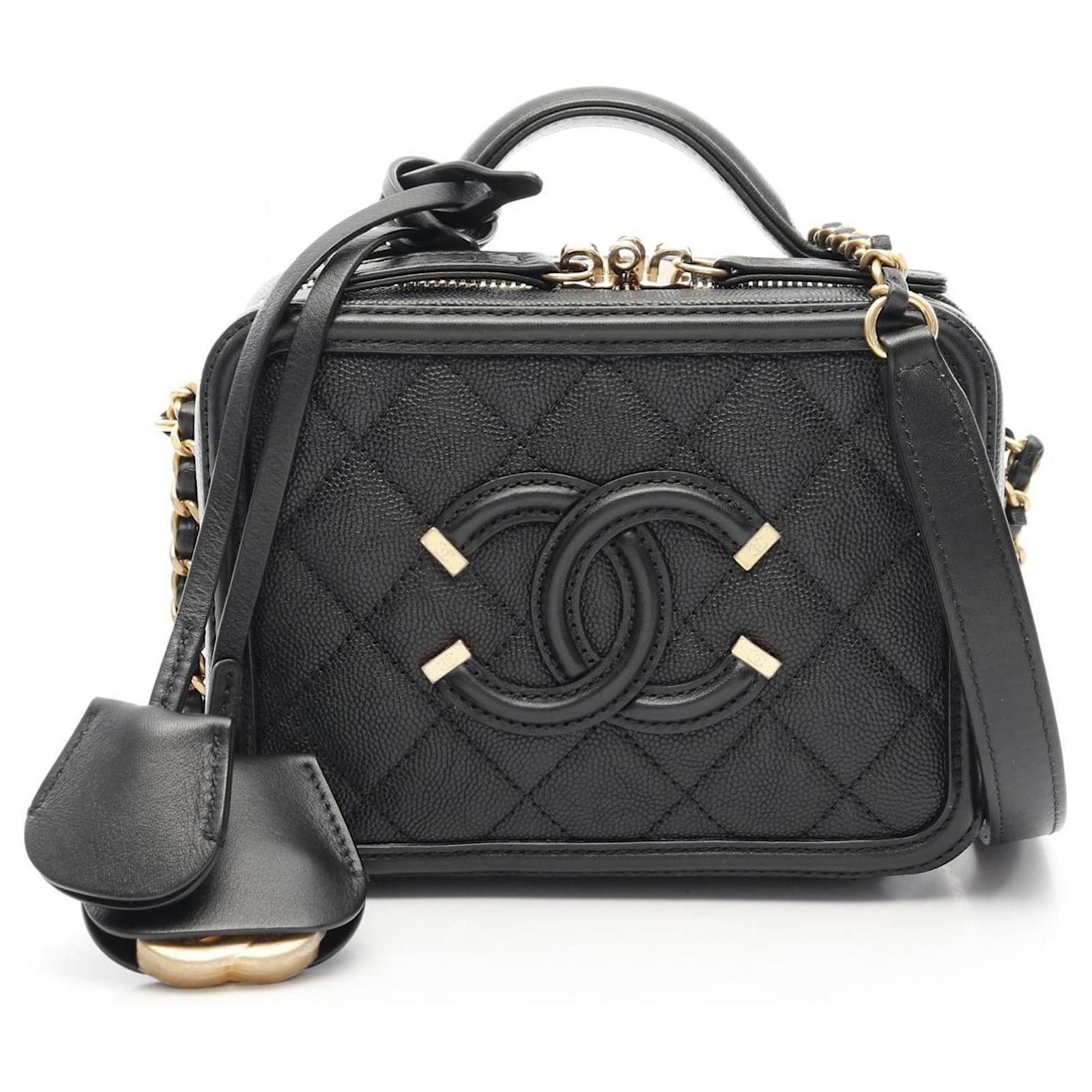 Chanel CC Figley Small Vanity Bag Black Leather  ref.2321825