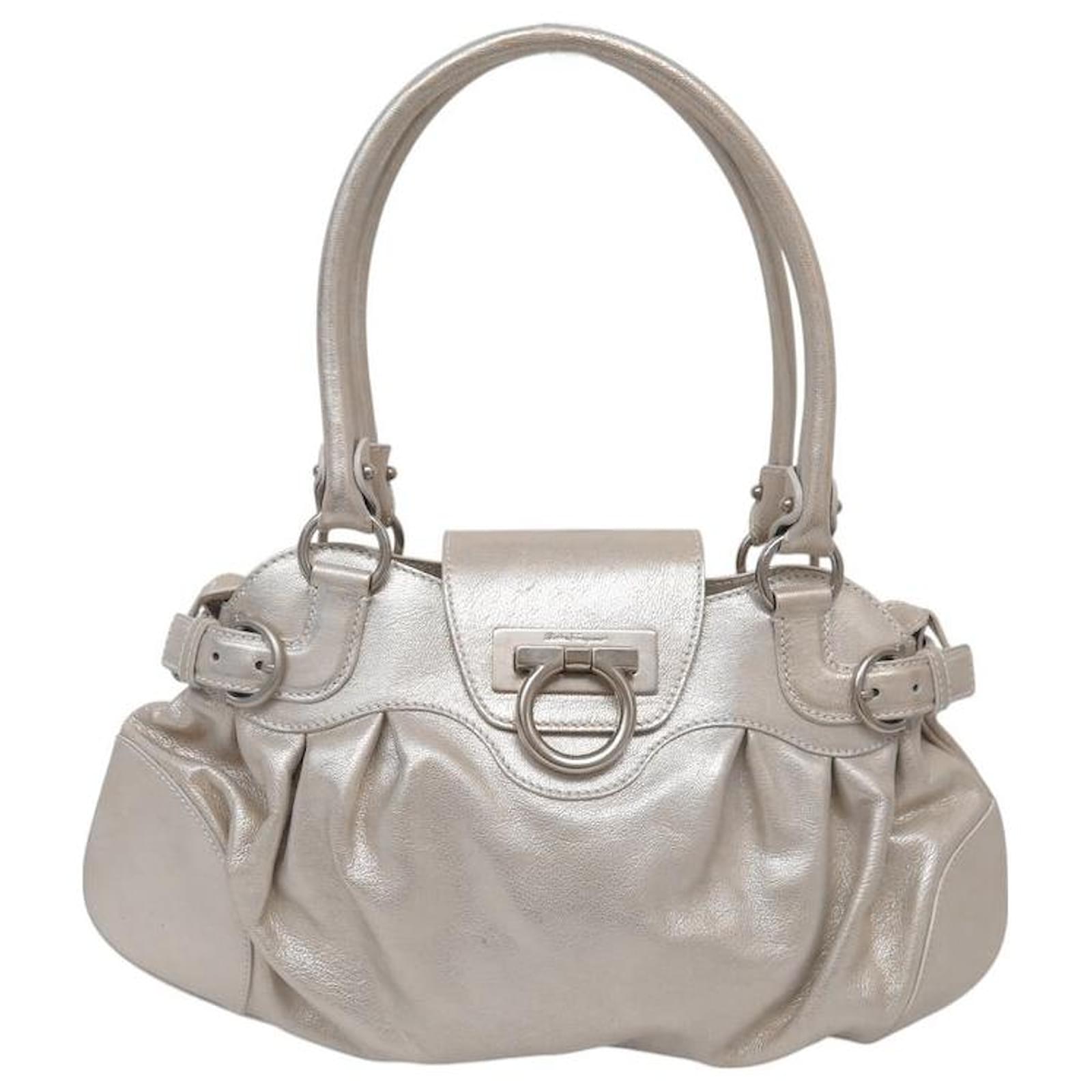 NEW SALVATORE FERRAGAMO GANCINI HAND BAG PURSE AU-21/6317 Silvery Leather  ref.2272052