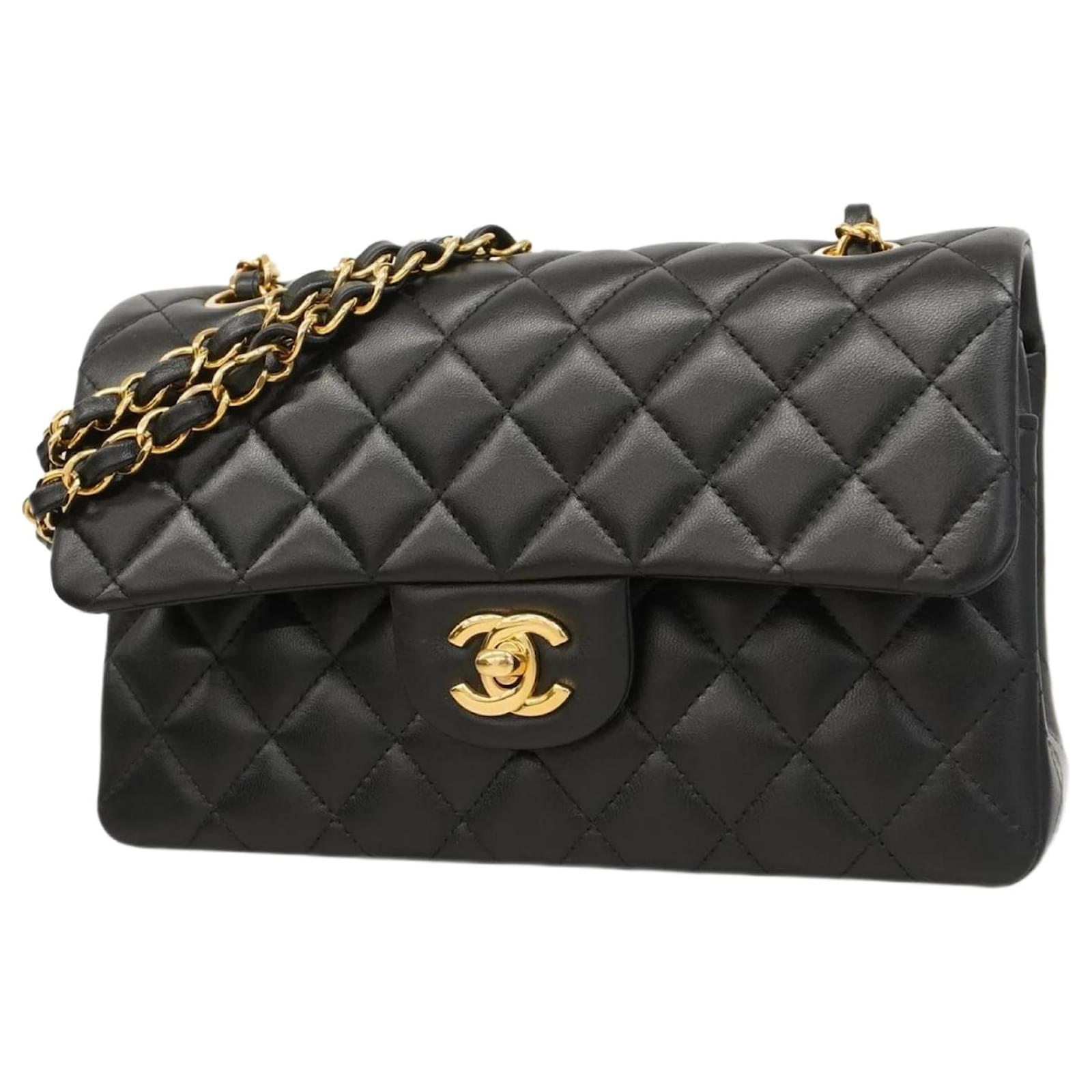 Chanel Black Lambskin Shoulder Bag Leather  ref.2321126