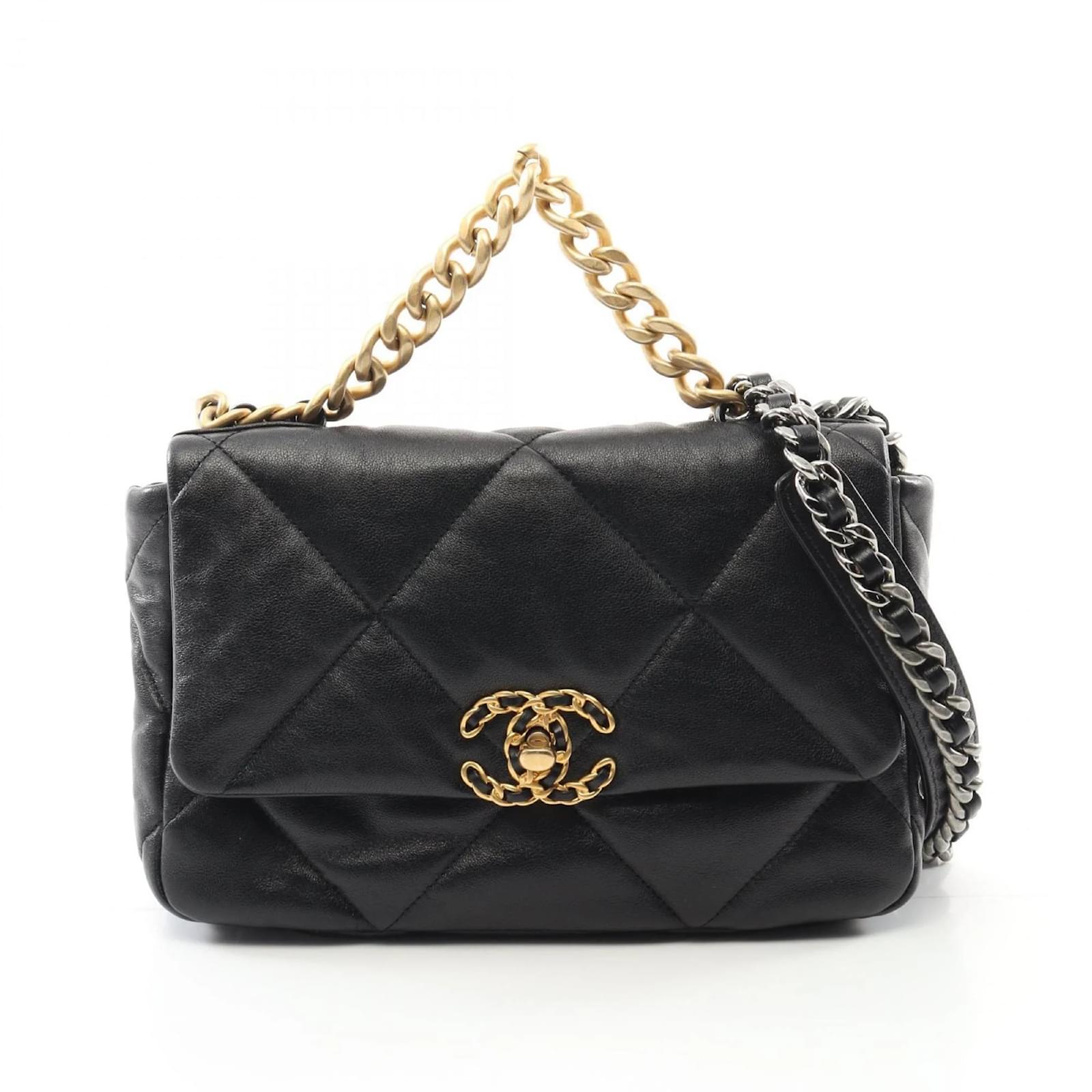 Chanel 19 Disneuf Matelasse Shoulder Bag Black Leather  ref.2320902