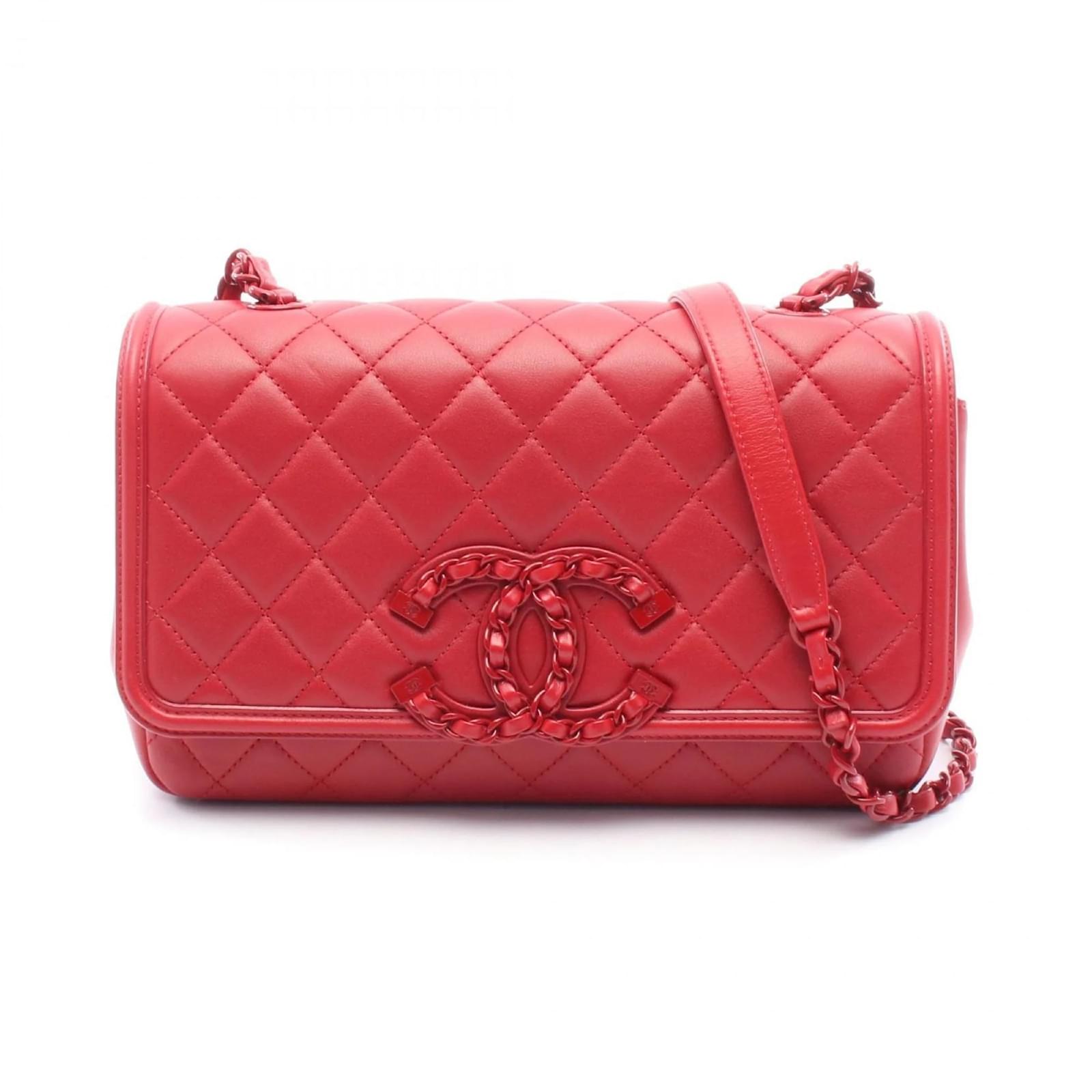 Chanel CC Filigree Matelasse Shoulder Bag Red Leather  ref.2320765