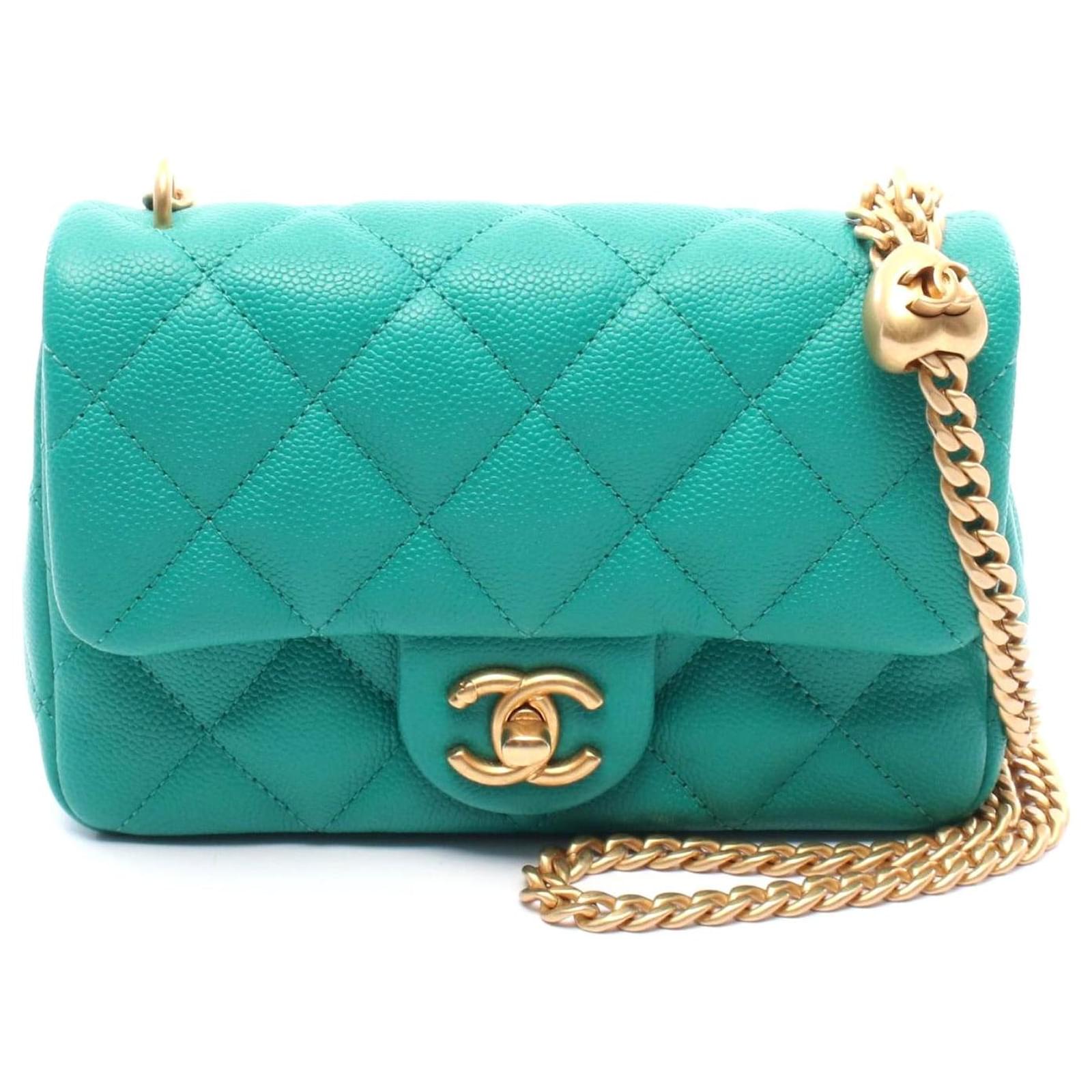 Chanel Matelasse Leather Shoulder Bag Green Pony-style calfskin  ref.2323821