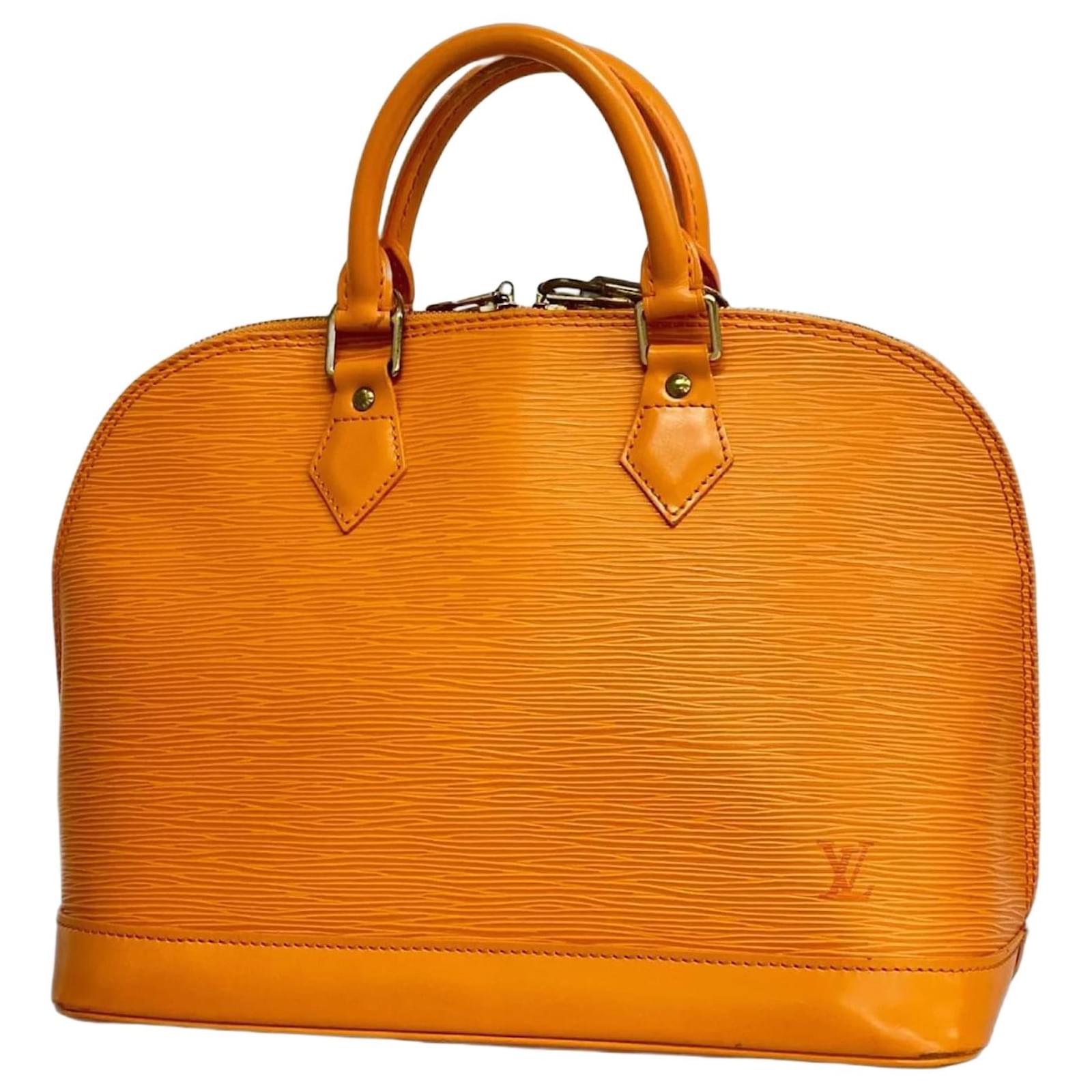 Louis Vuitton Epi Alma Handbag in Mandarin Grey  ref.2320427