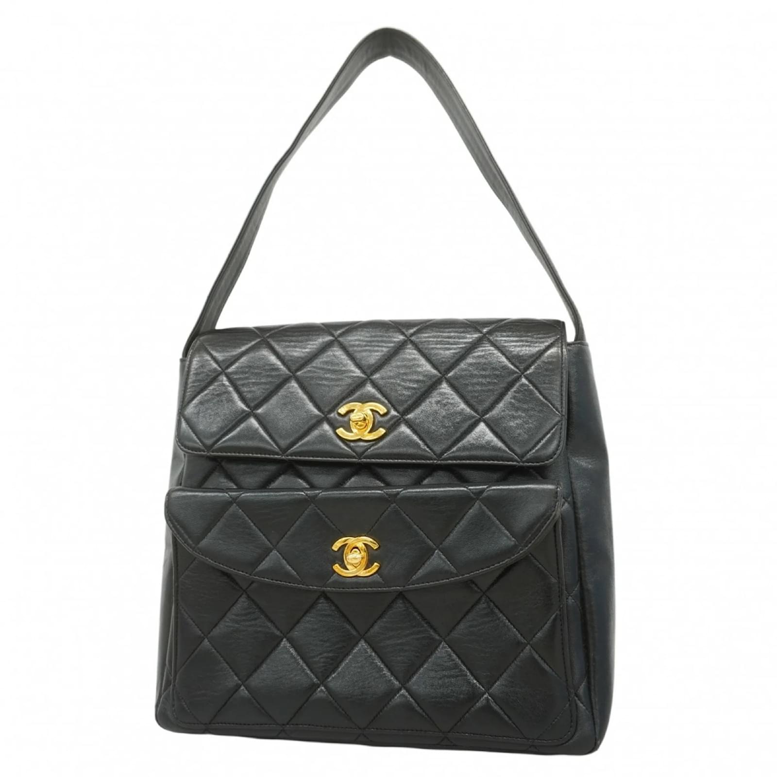 Chanel Black Lambskin Shoulder Bag Leather  ref.2320425