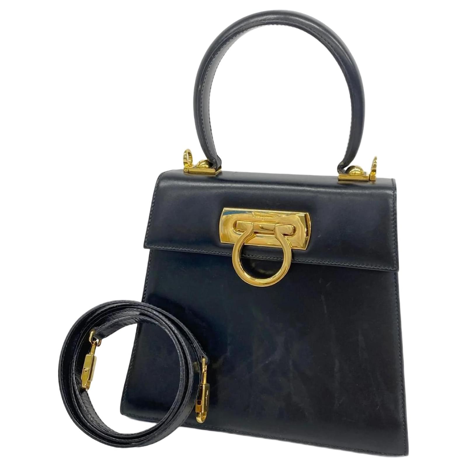 Salvatore Ferragamo Black Gancini Leather Handbag  ref.2267433