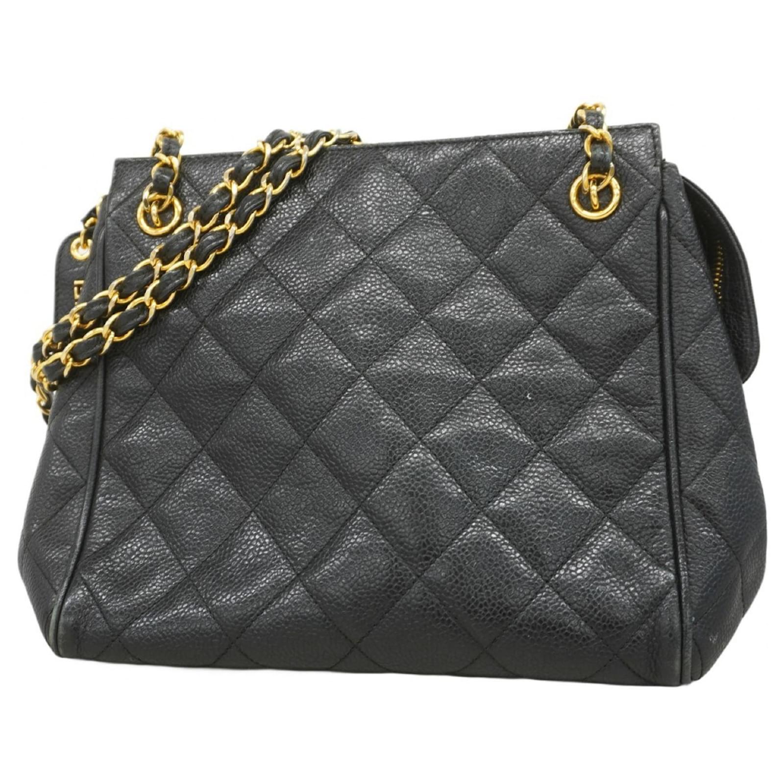 Chanel Black Grained Calfskin Shoulder Bag  ref.2268109