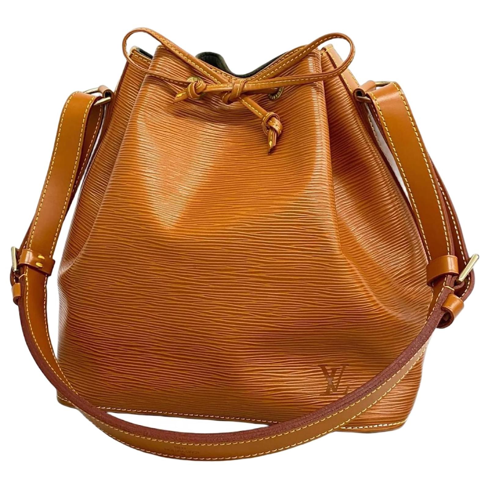 Louis Vuitton Epi Petit Noe Shoulder Bag Golden  ref.2320387