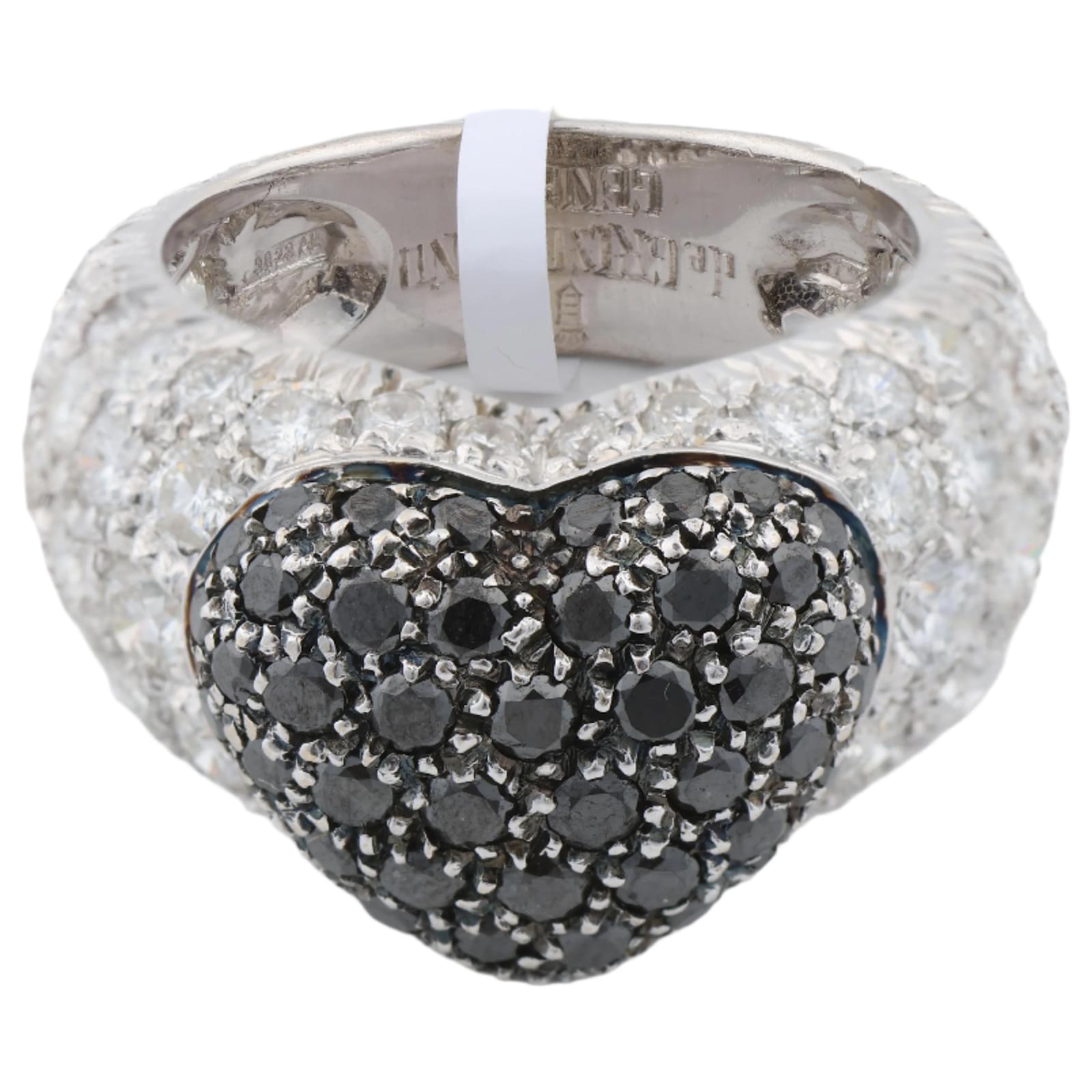 De Grisogono Black Diamond Heart Ring, Size 51 White  ref.2319608