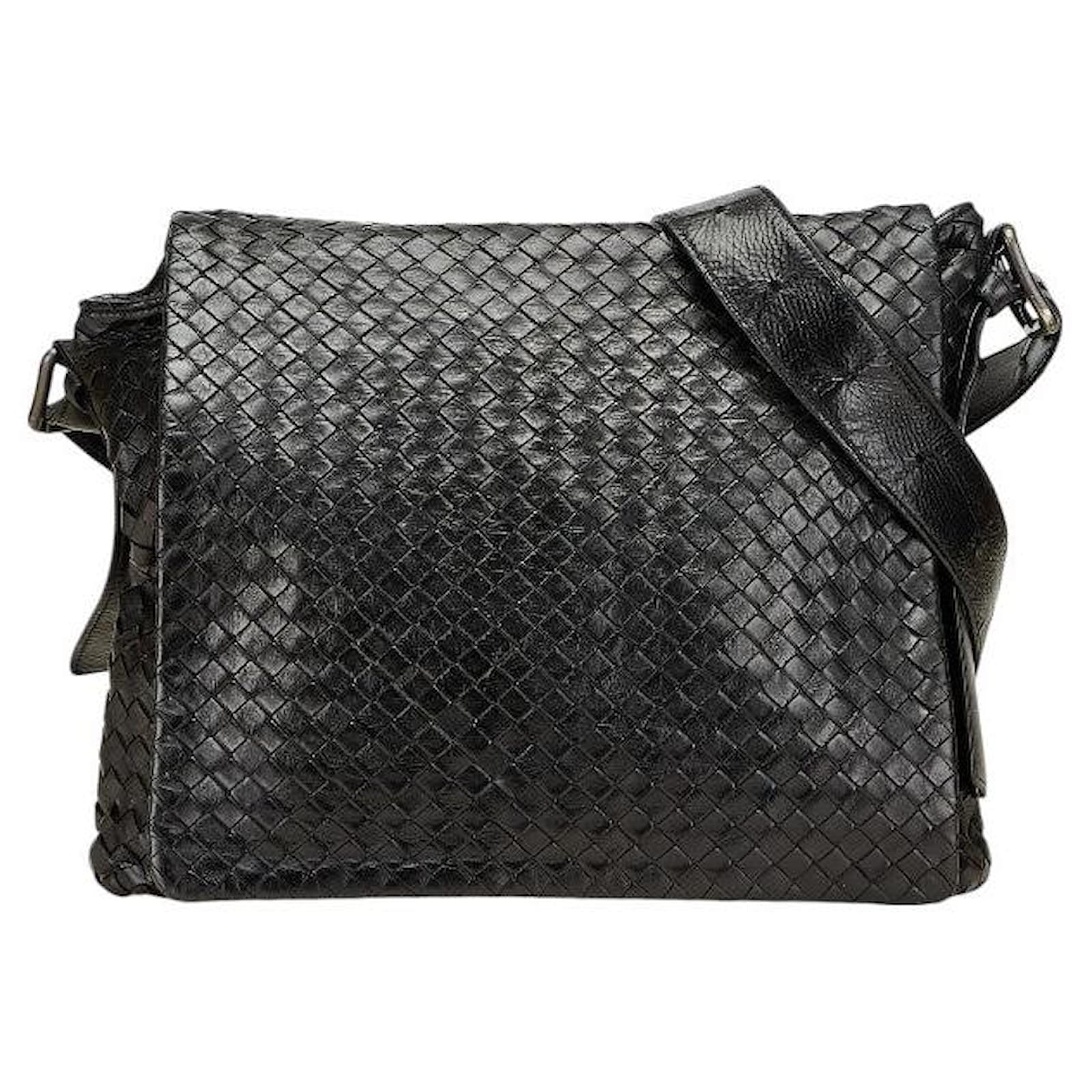 Bottega Veneta Intrecciato Leather Shoulder Bag Black  ref.2316799