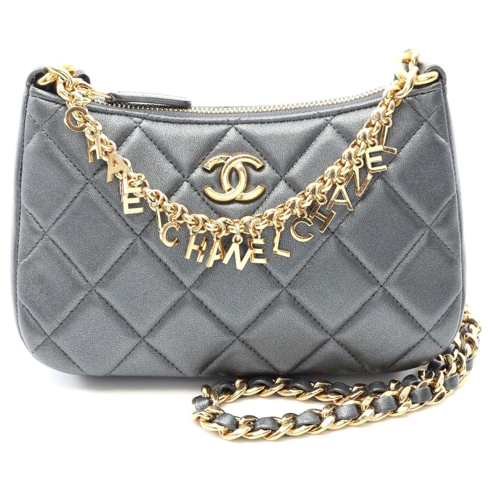 Chanel Leather Matelasse Shoulder Bag Grey  ref.2316498