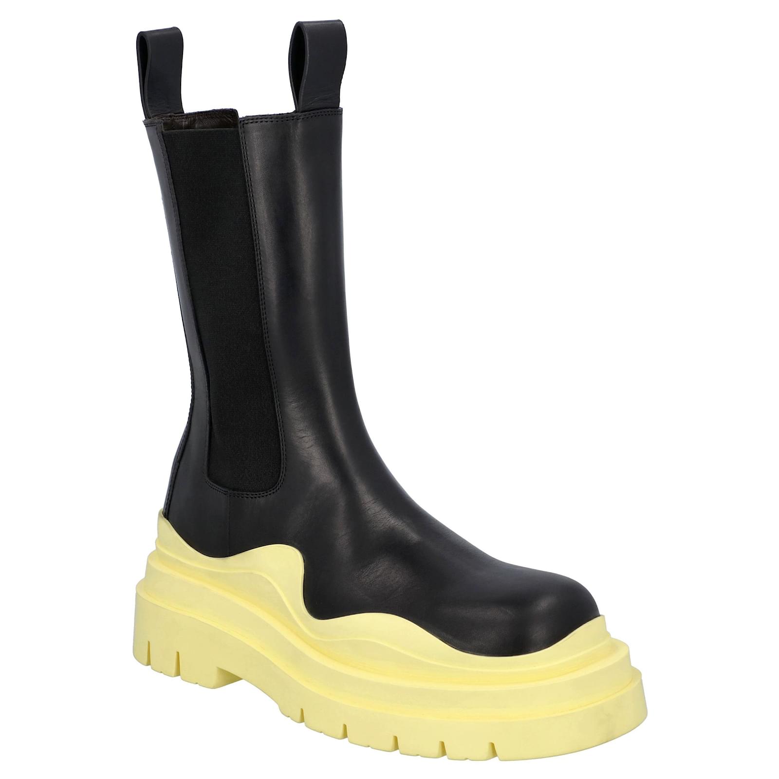 Bottega Veneta Women Tire Chelsea Boots in Black Lemonade Calfskin Leather Pony-style calfskin  ref.629823