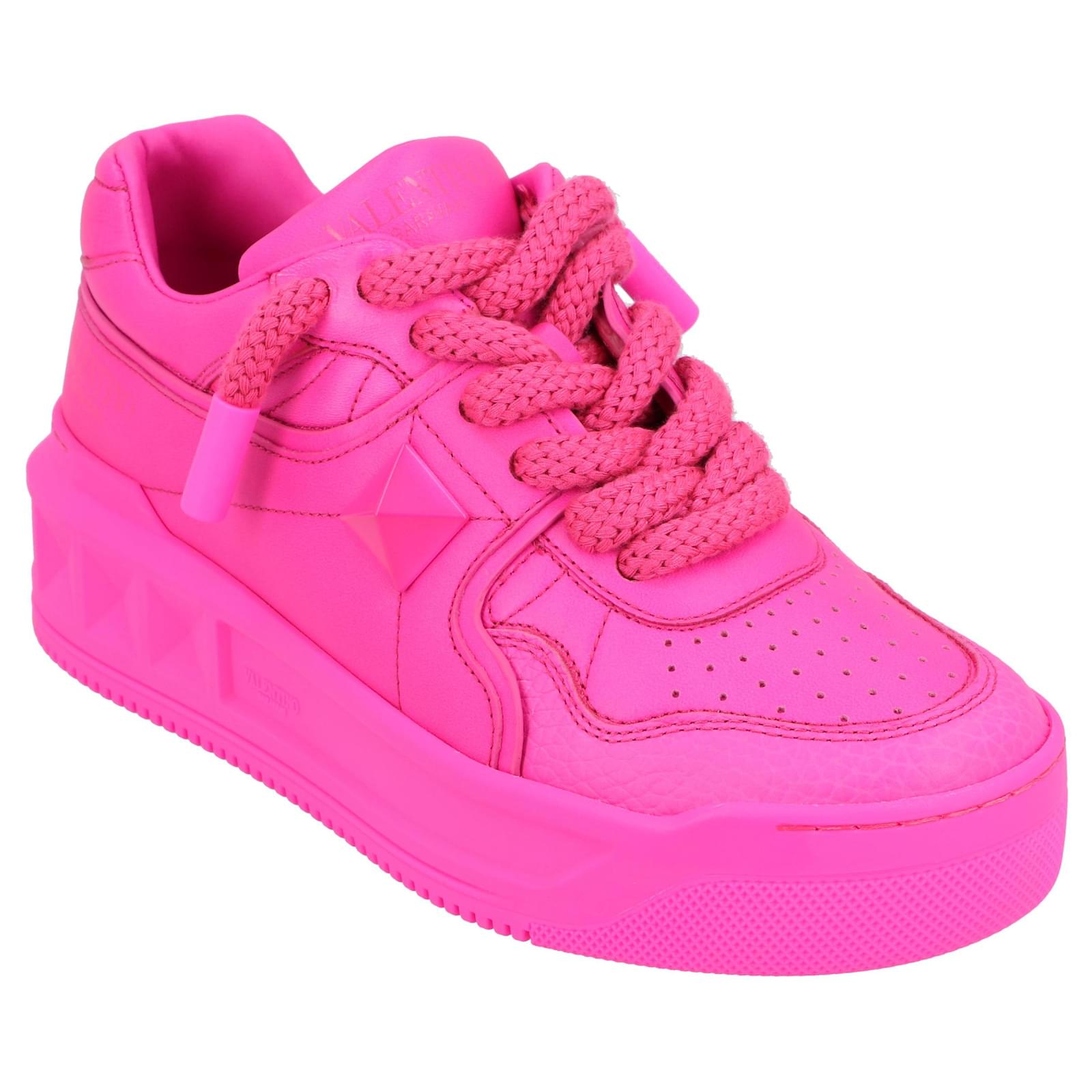 Valentino Garavani Valentino One Stud Xl Leather Sneakers Pink  ref.2204912