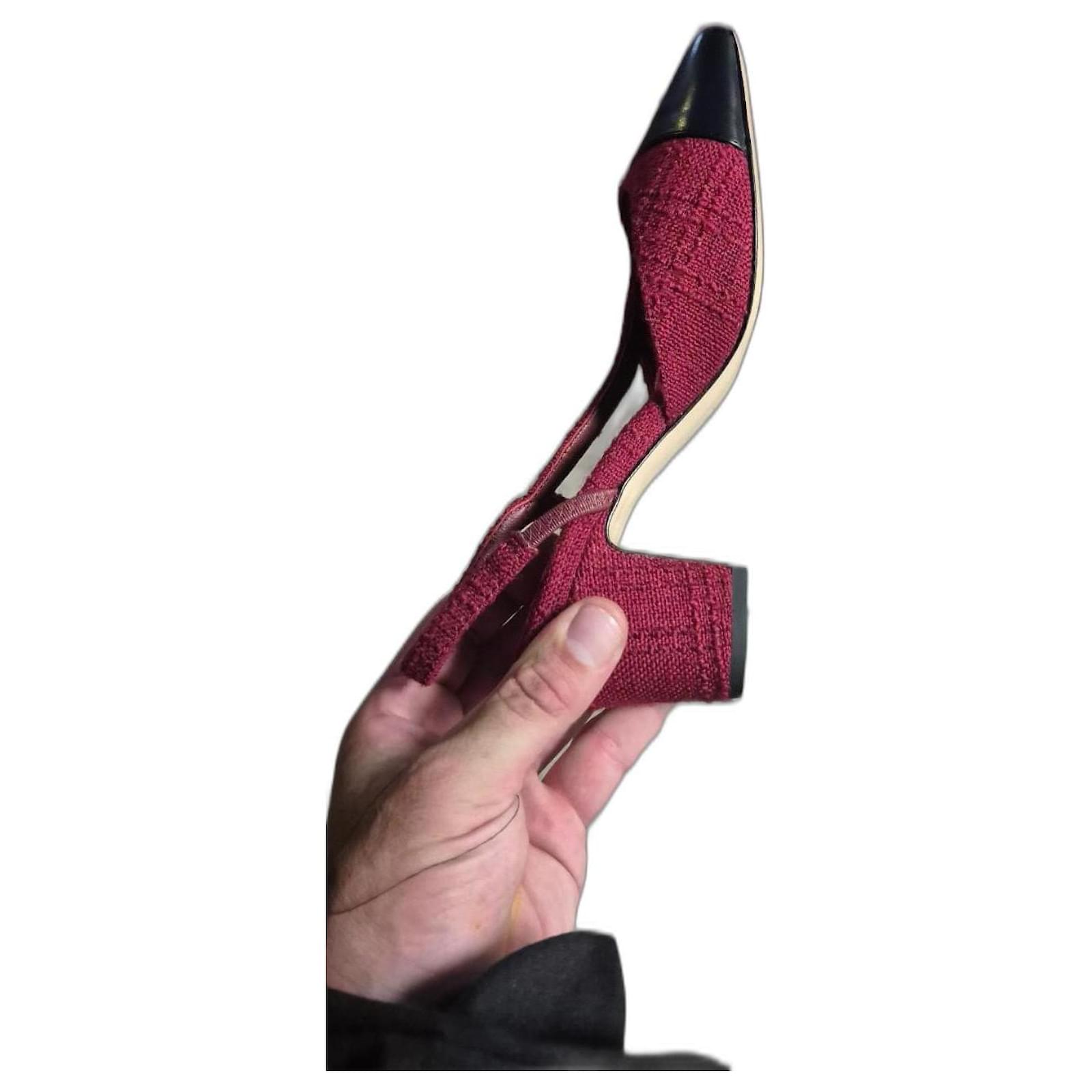 Timeless Chanel CC Tweed Slingback Pumps in Red Wool Black  ref.2309039