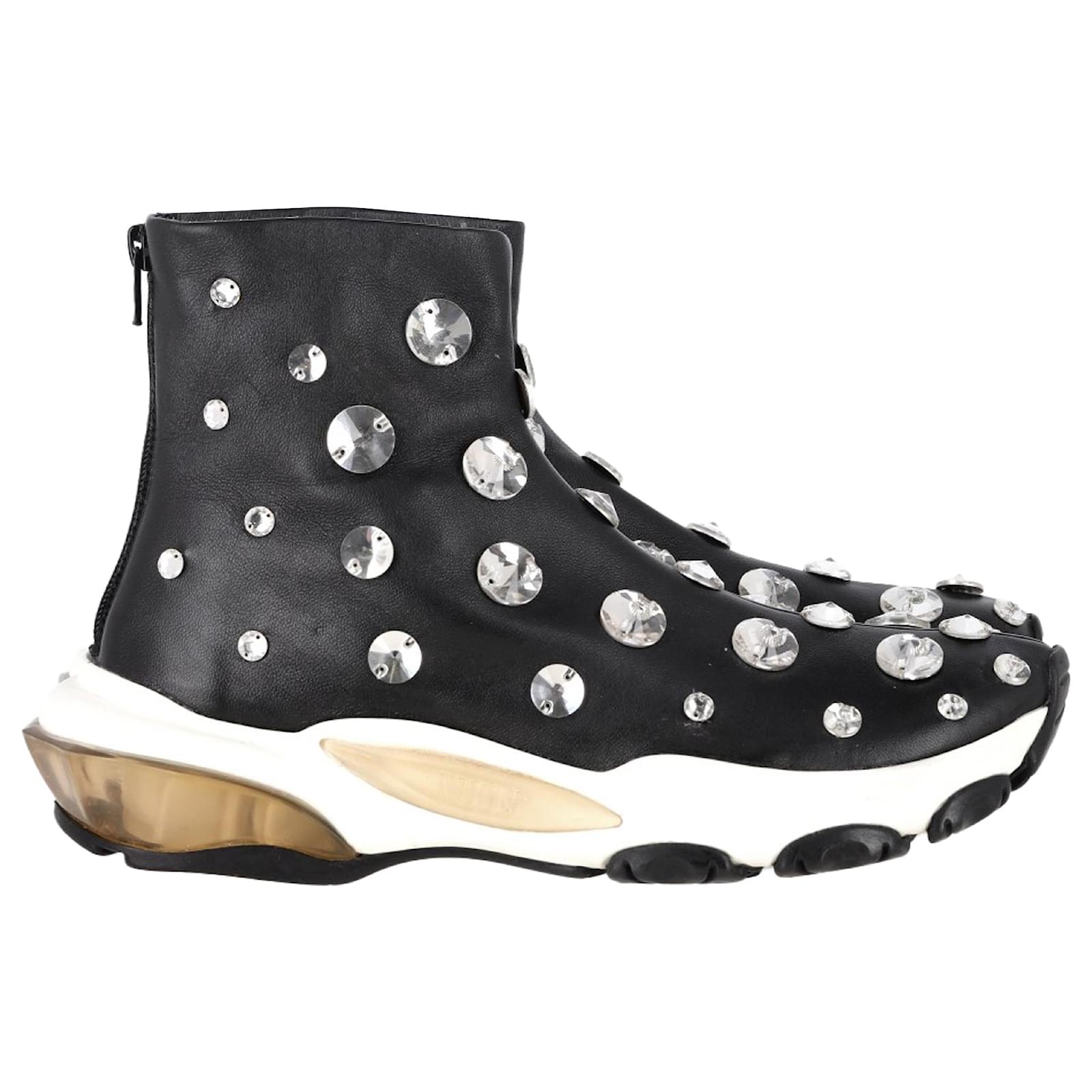  Valentino Garavani Crystal-Embellished Sneakers in Black Leather  ref.2119356