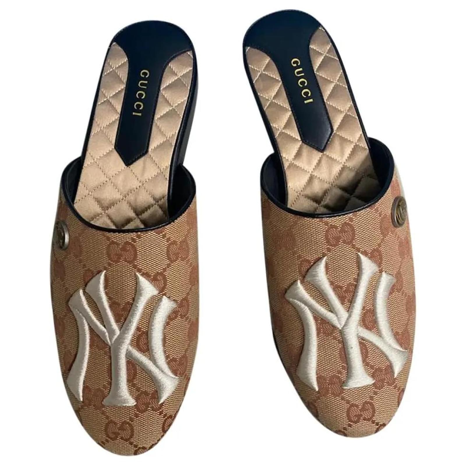 GUCCI PRINCETOWN SABOT NY new york Brown White Beige Leather Cloth  ref.2298554