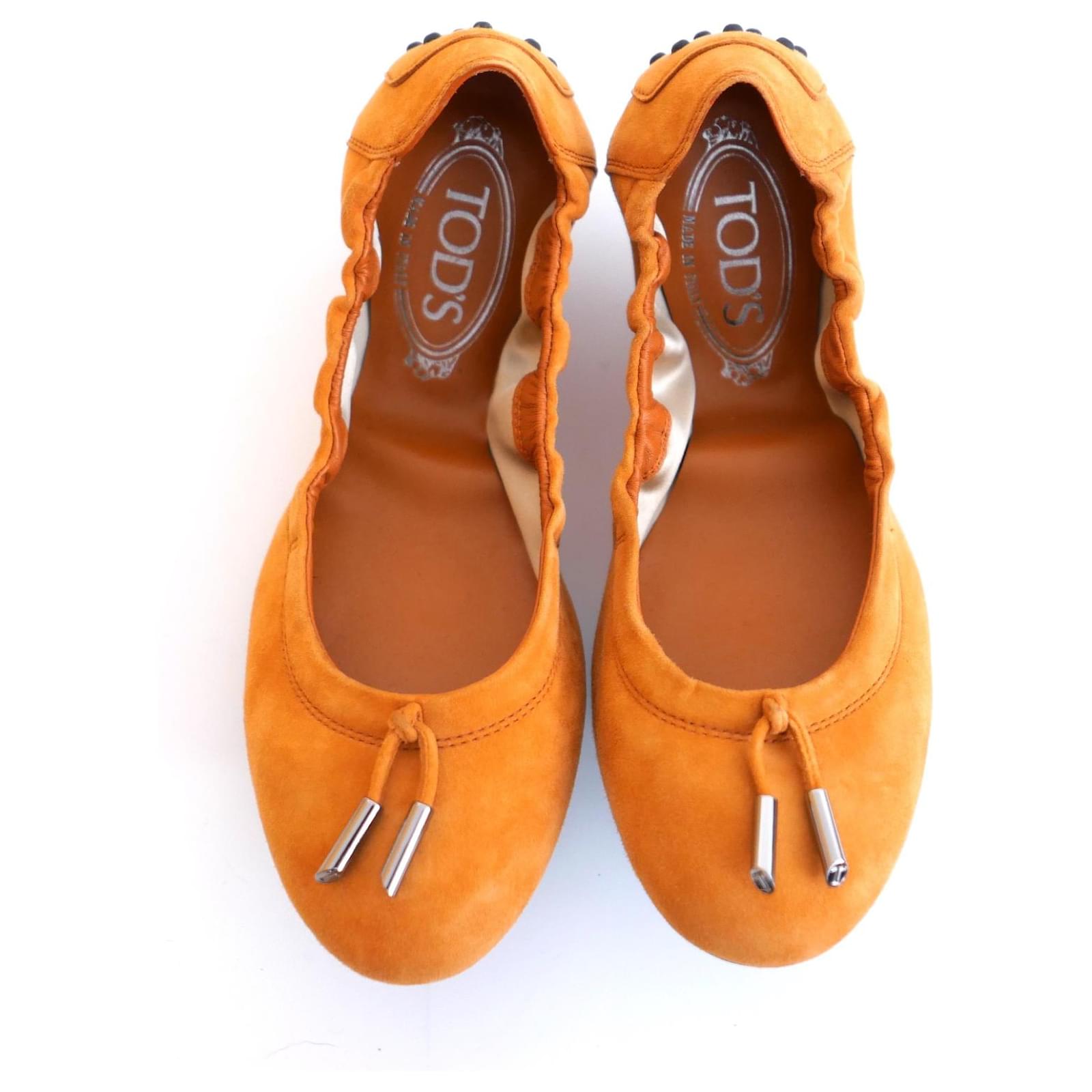 Tod's Tod’s Orange Suede Scrunch Flexi Sole Ballet Flats  ref.1556407