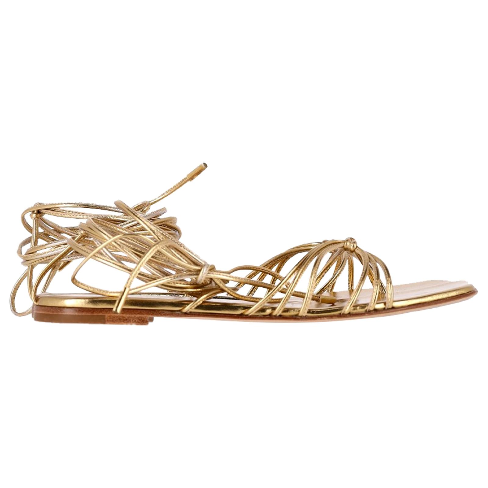  Gianvito Rossi Sylvie Strappy Flat Sandals in Gold Lamb Leather Golden Metallic  ref.2325999
