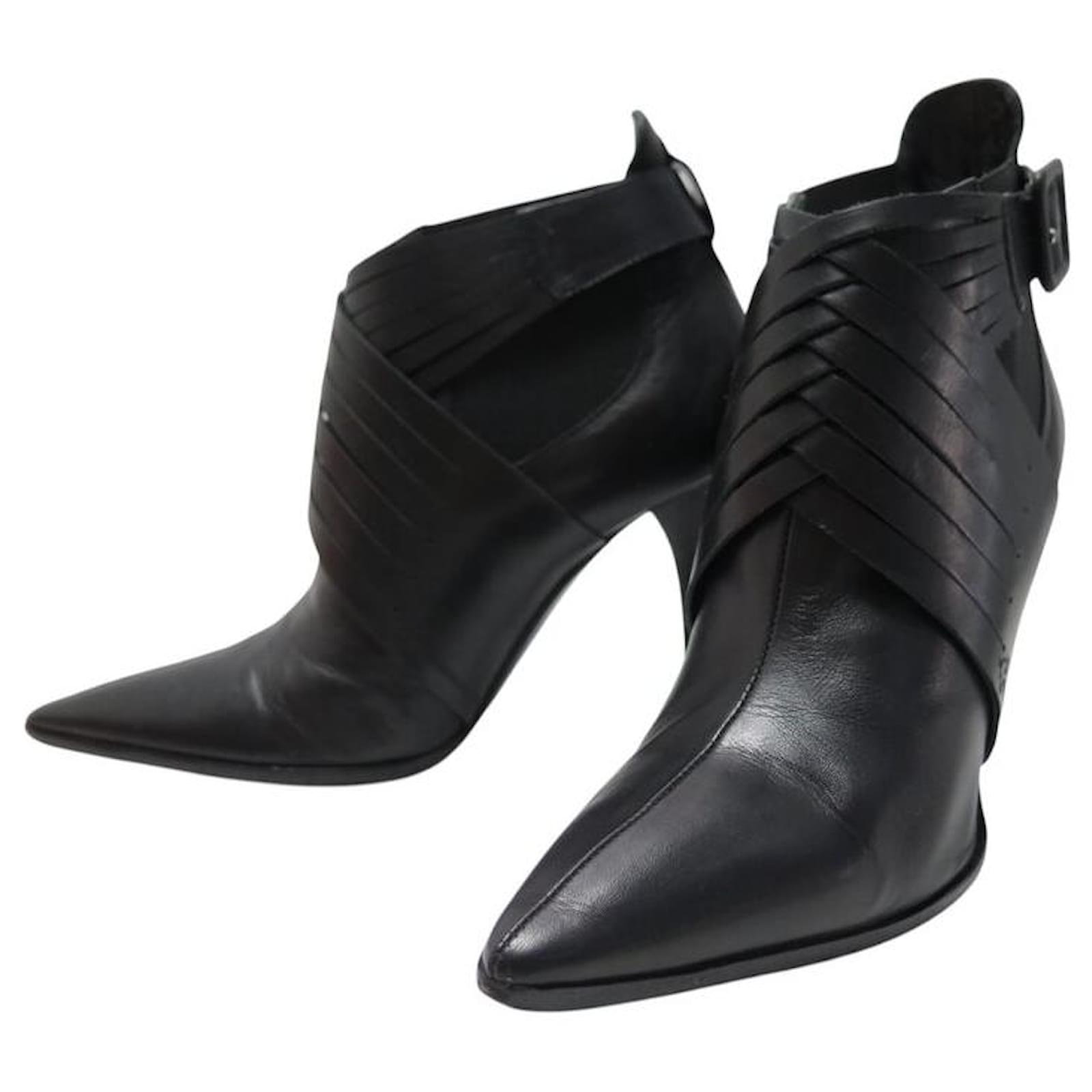 Hermès HERMES SHOES POINTED TOE ANKLE BOOTS 35.5 BLACK LEATHER +BOX  ref.2236122