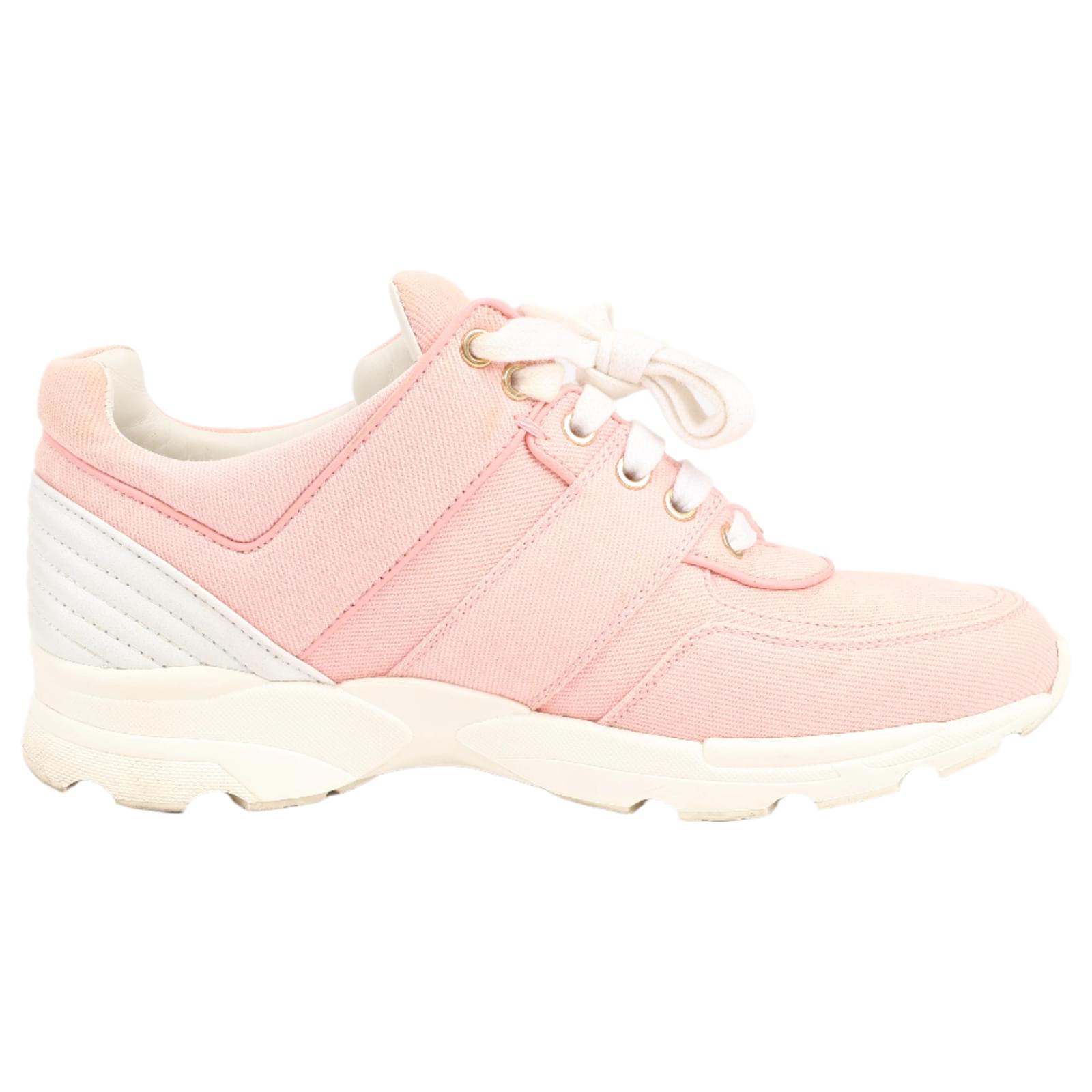 CHANEL Pink Canvas And White Leather CC Lace Up Sneakers, Size 38.5 EU Cloth  ref.2319661
