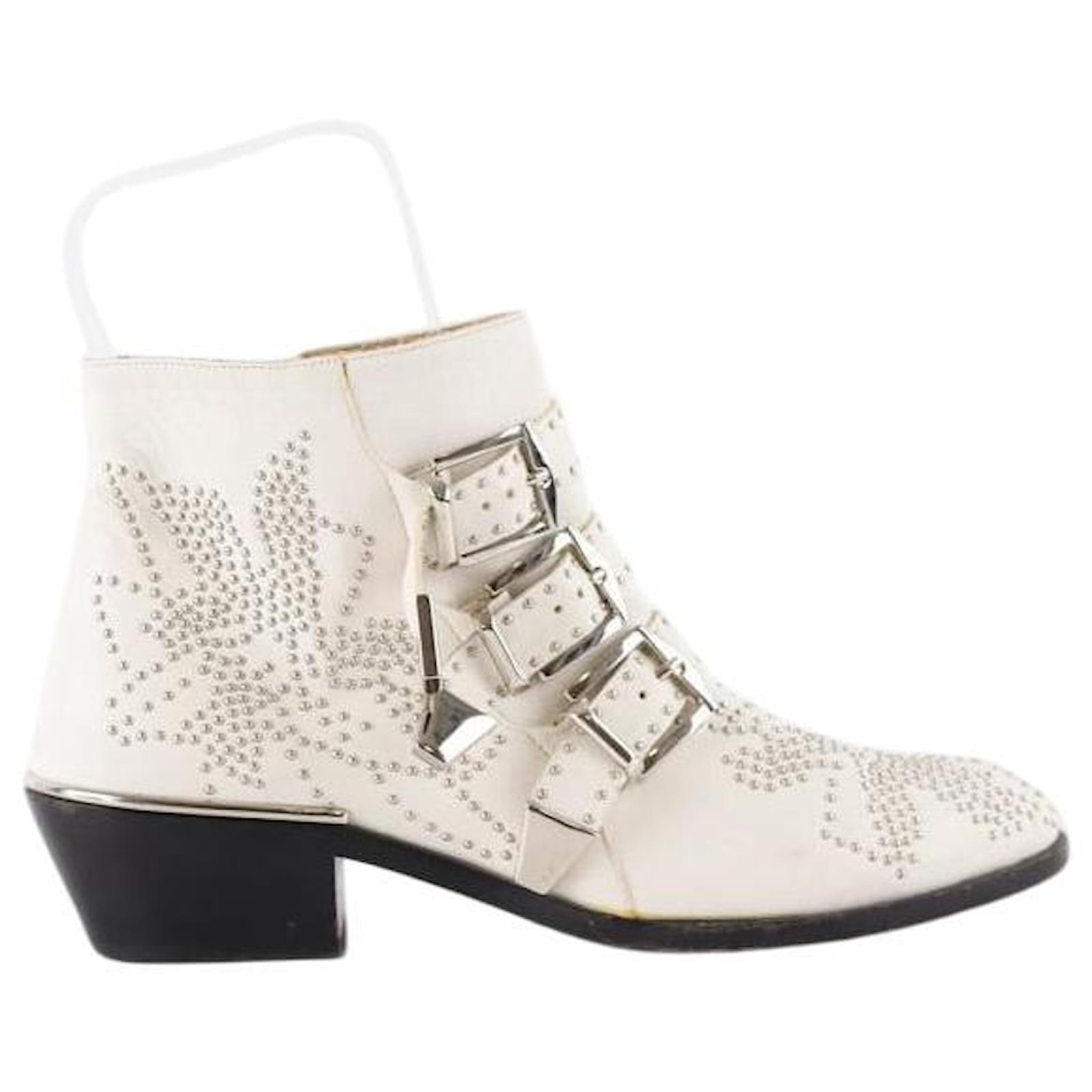 Chloé Leather boots White  ref.1836944
