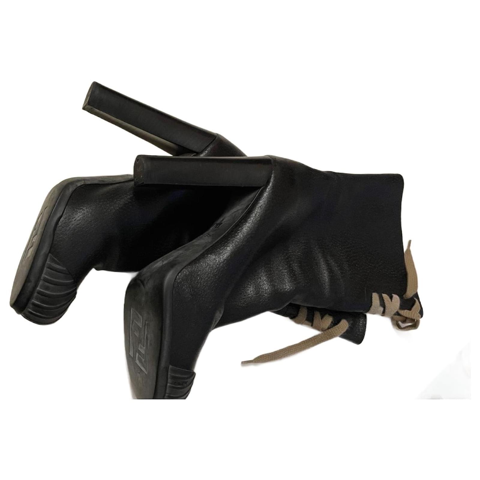 Fendi Boots Black Leather  ref.2241495