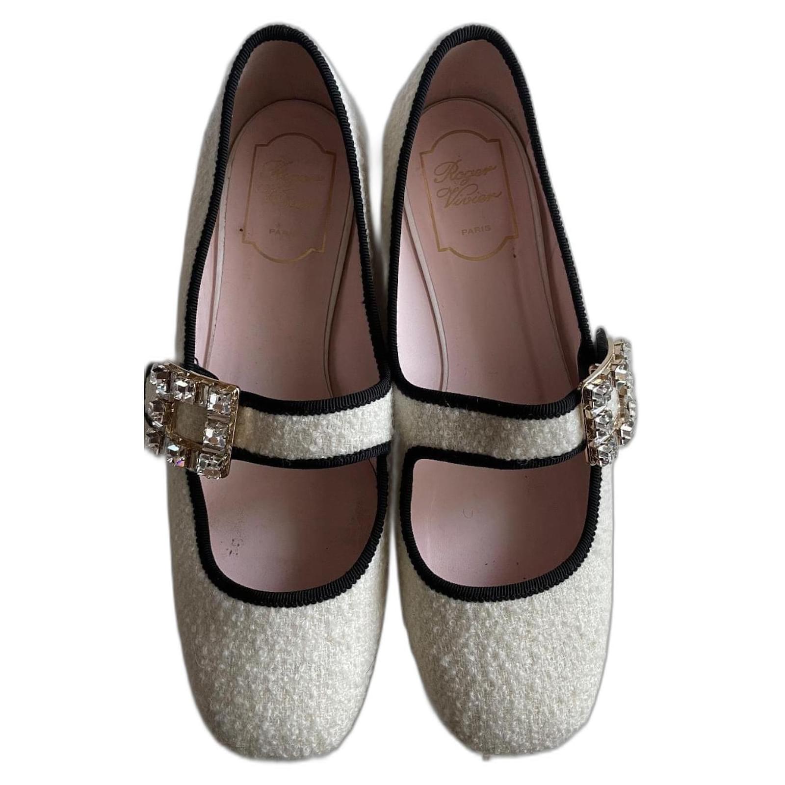 Roger Vivier Tweed Cream Leather  ref.2241493