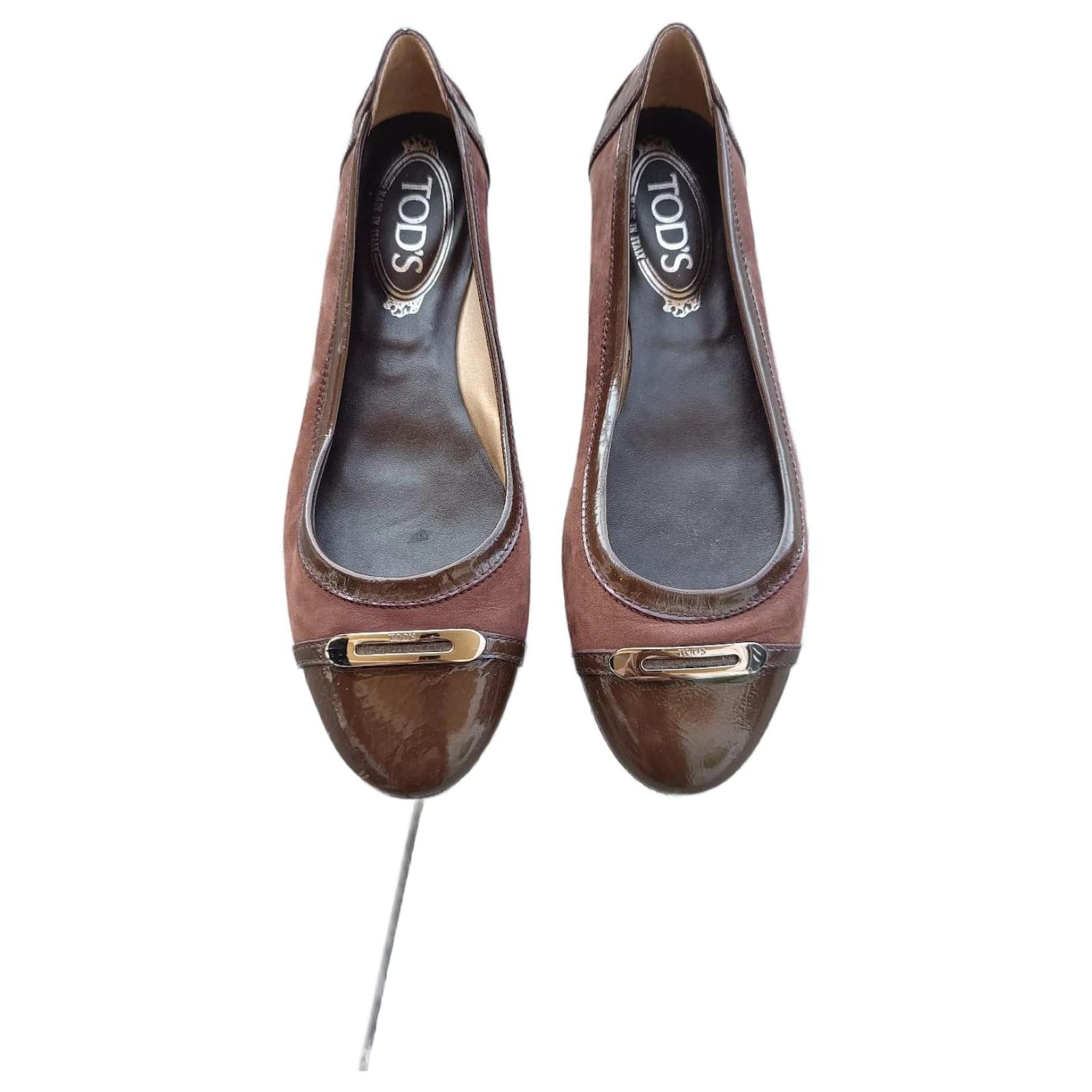 Tod's Ballet flats Leather Patent leather  ref.2247973