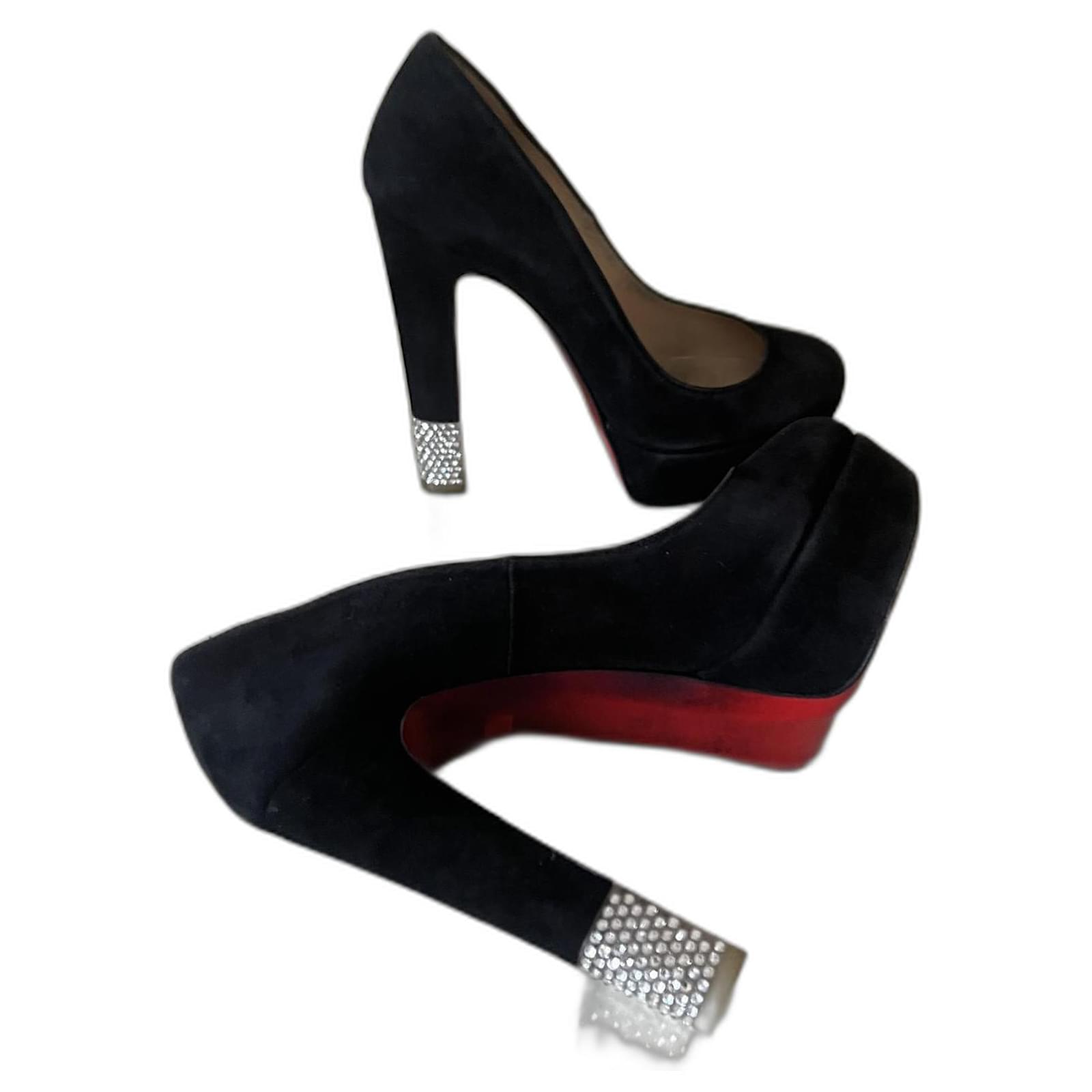Christian Louboutin Heels Black Leather  ref.2247114